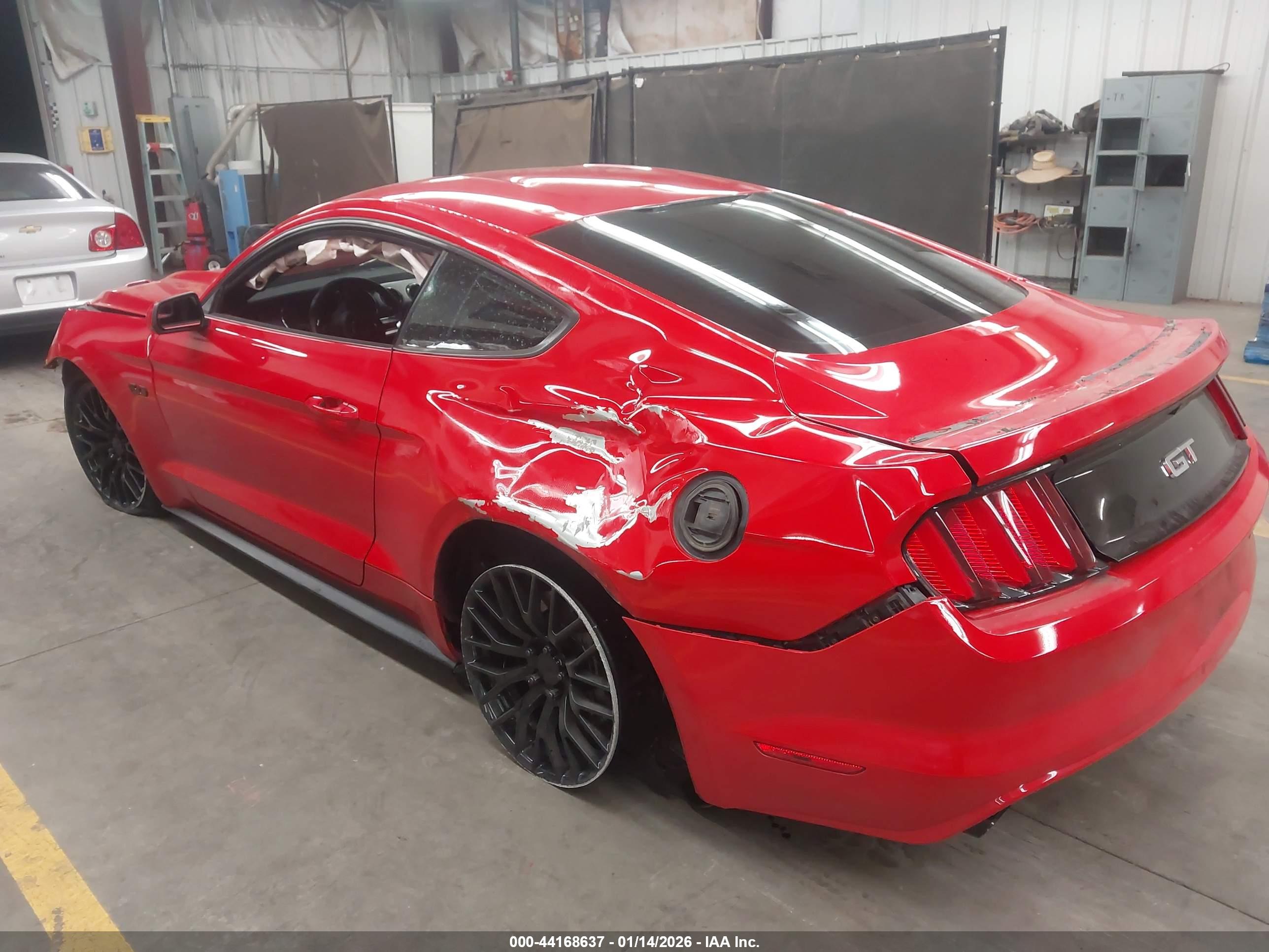 FORD MUSTANG image 3