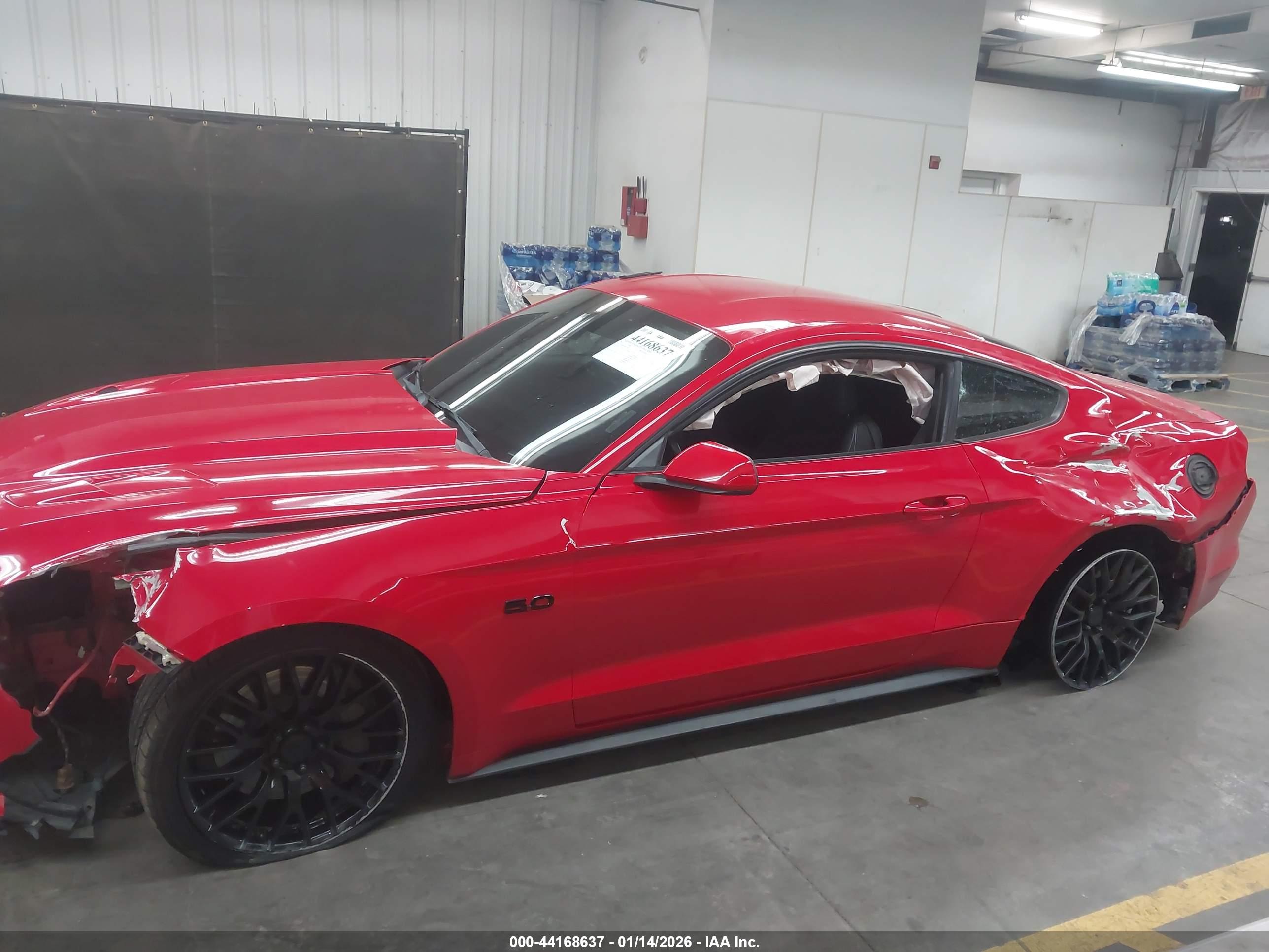 FORD MUSTANG image 6