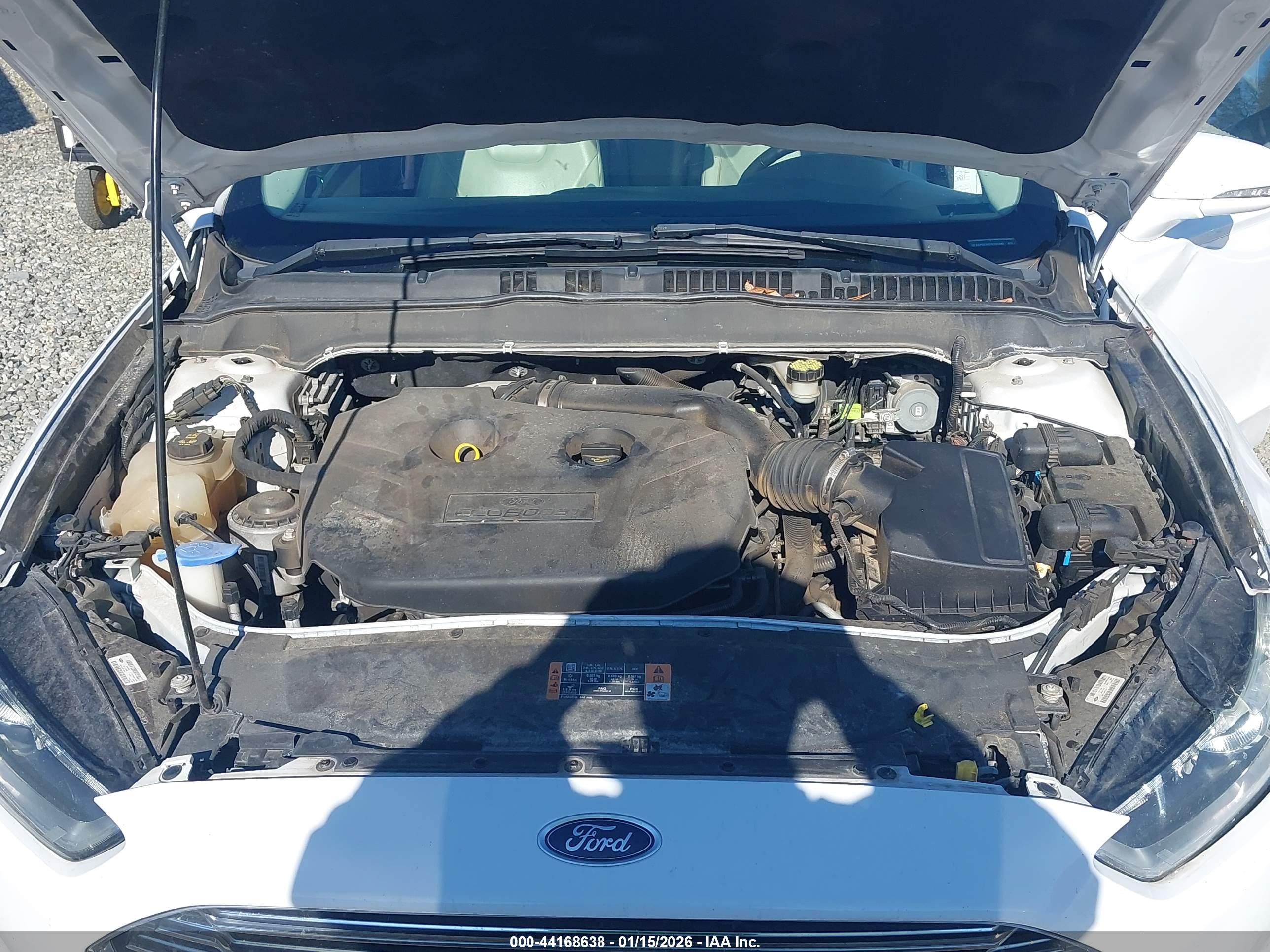 FORD FUSION image 10