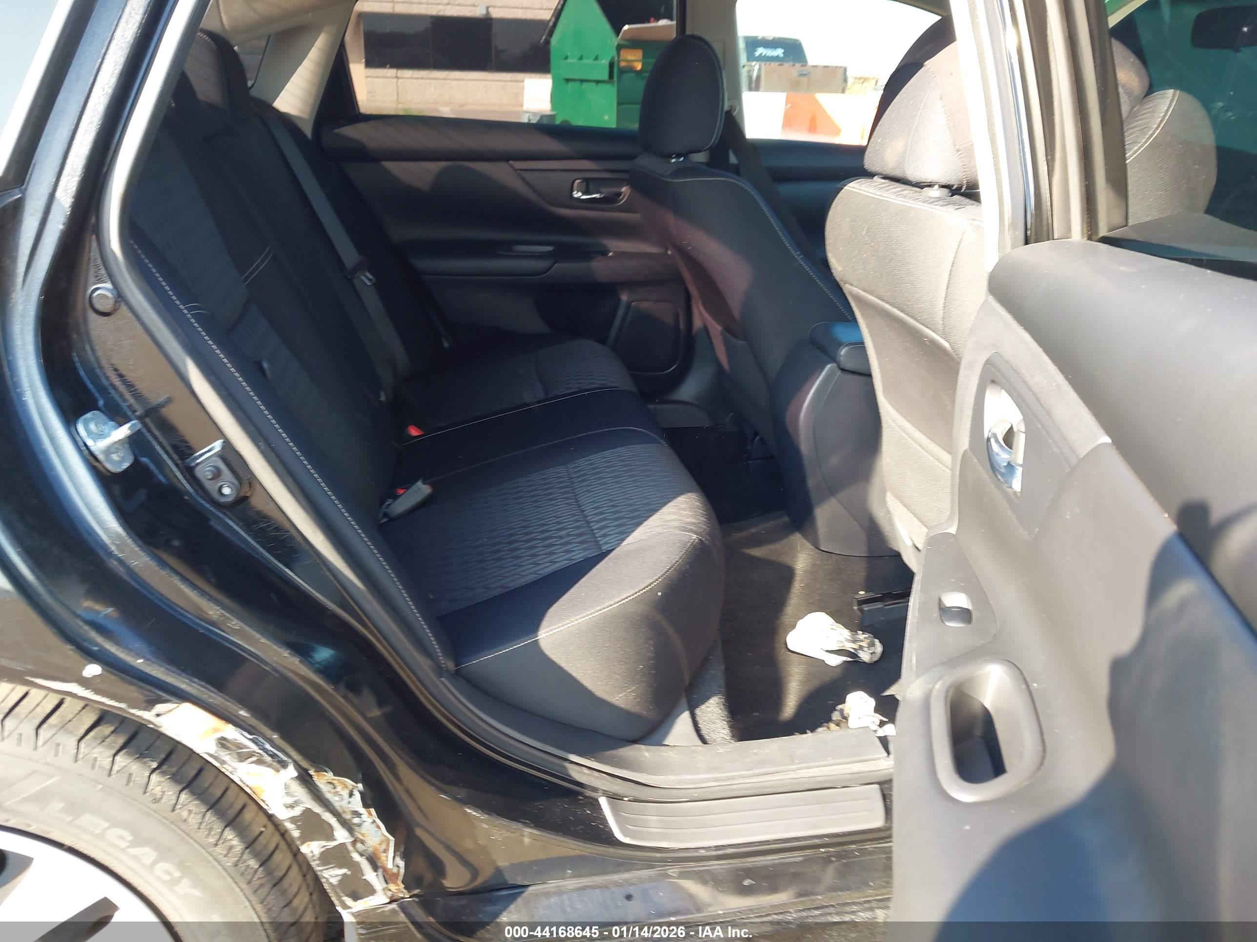 NISSAN ALTIMA image 8