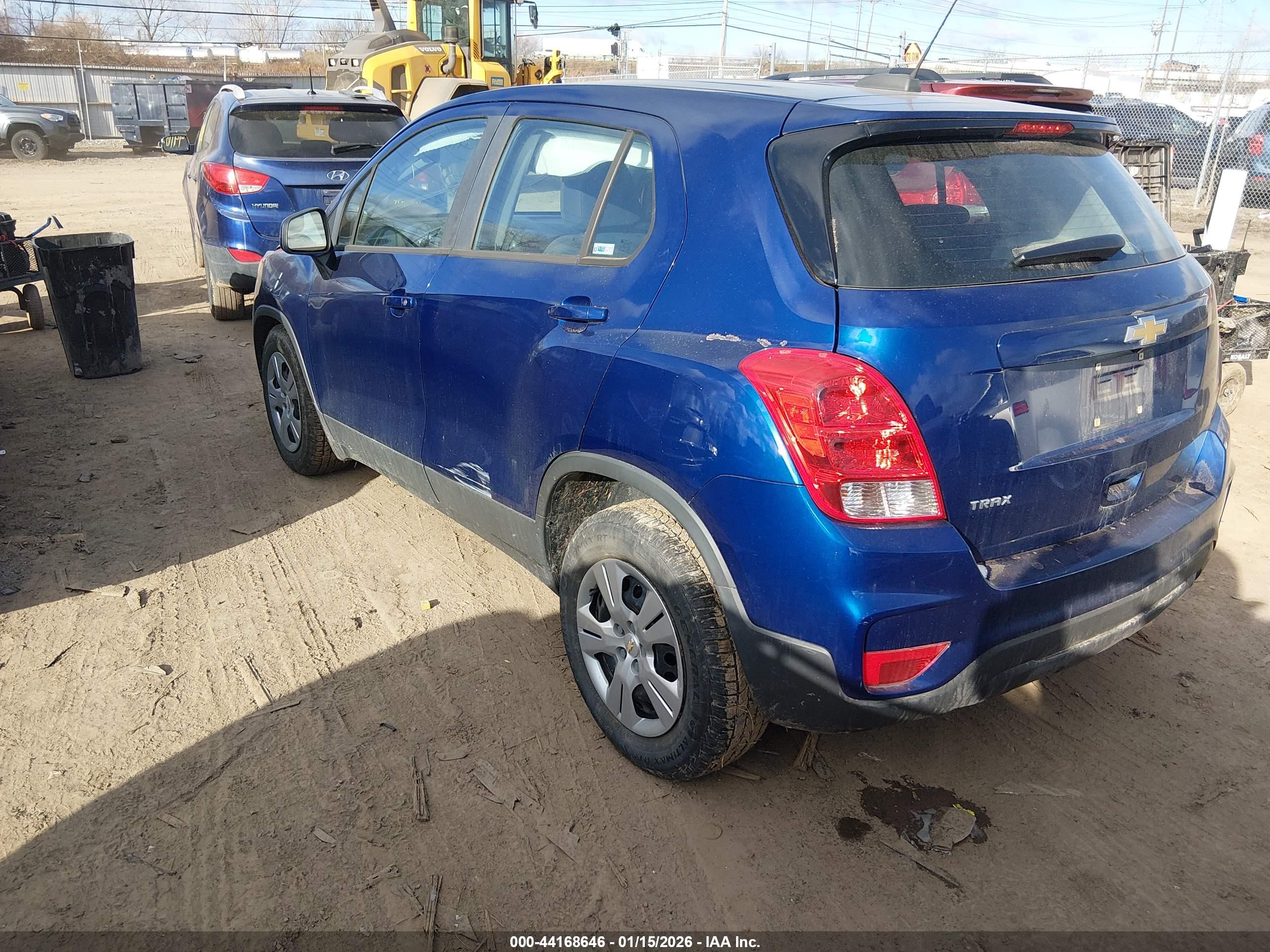 CHEVROLET TRAX image 3
