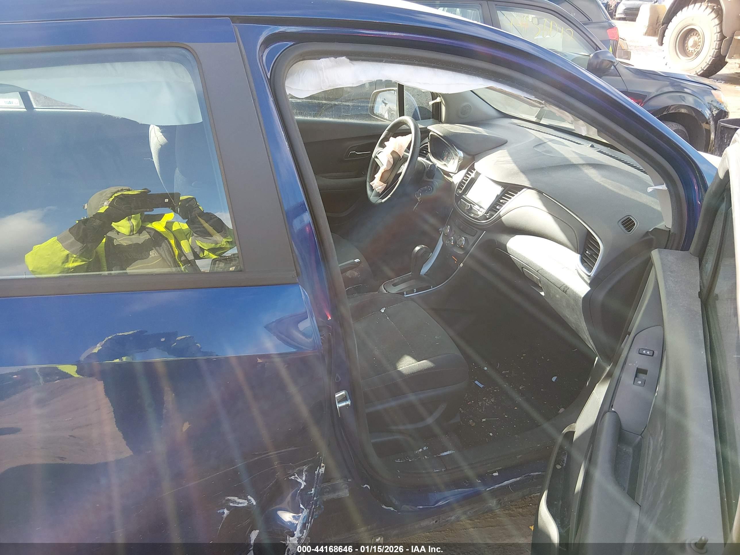 CHEVROLET TRAX image 5