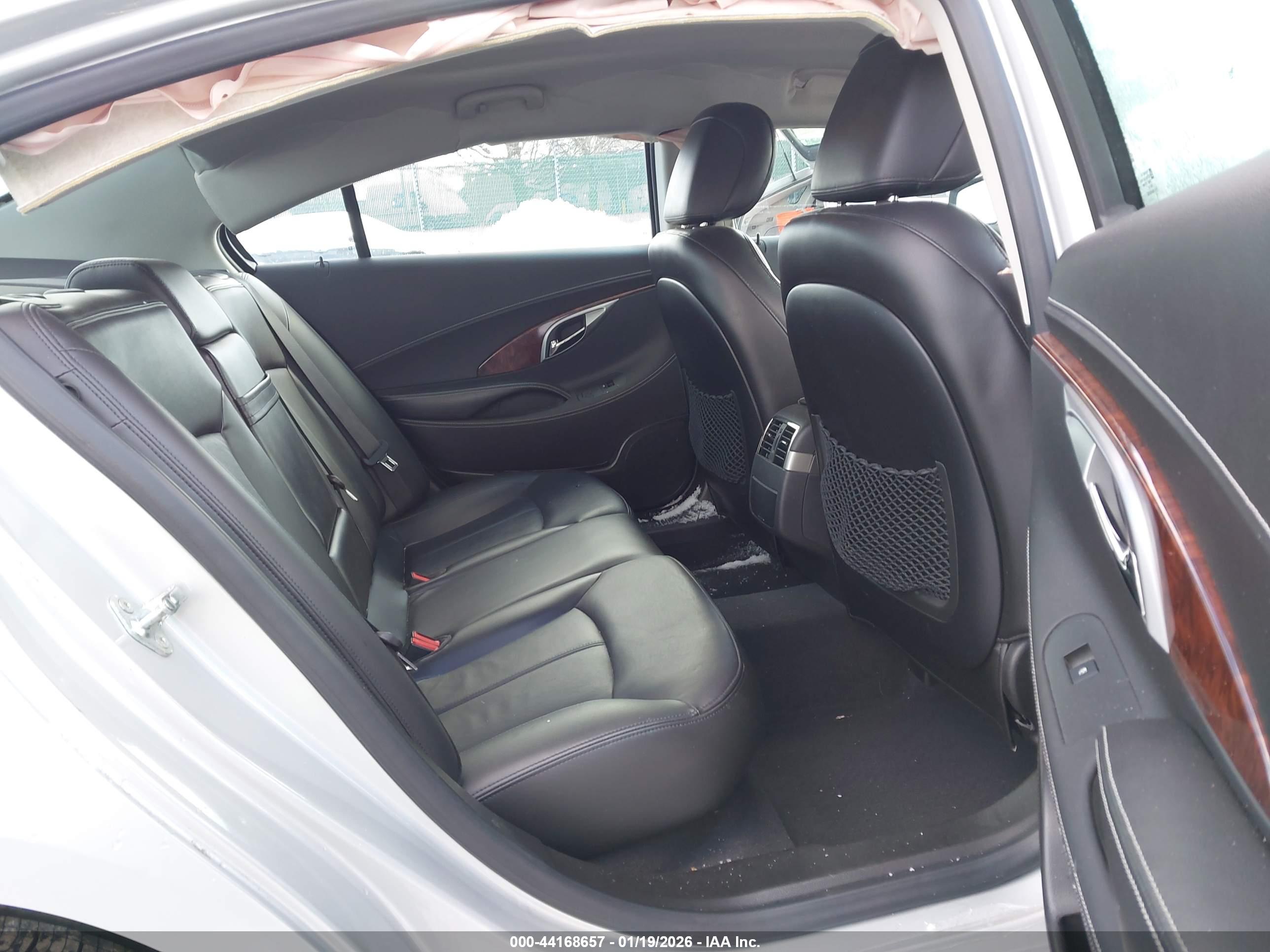 BUICK LACROSSE image 8