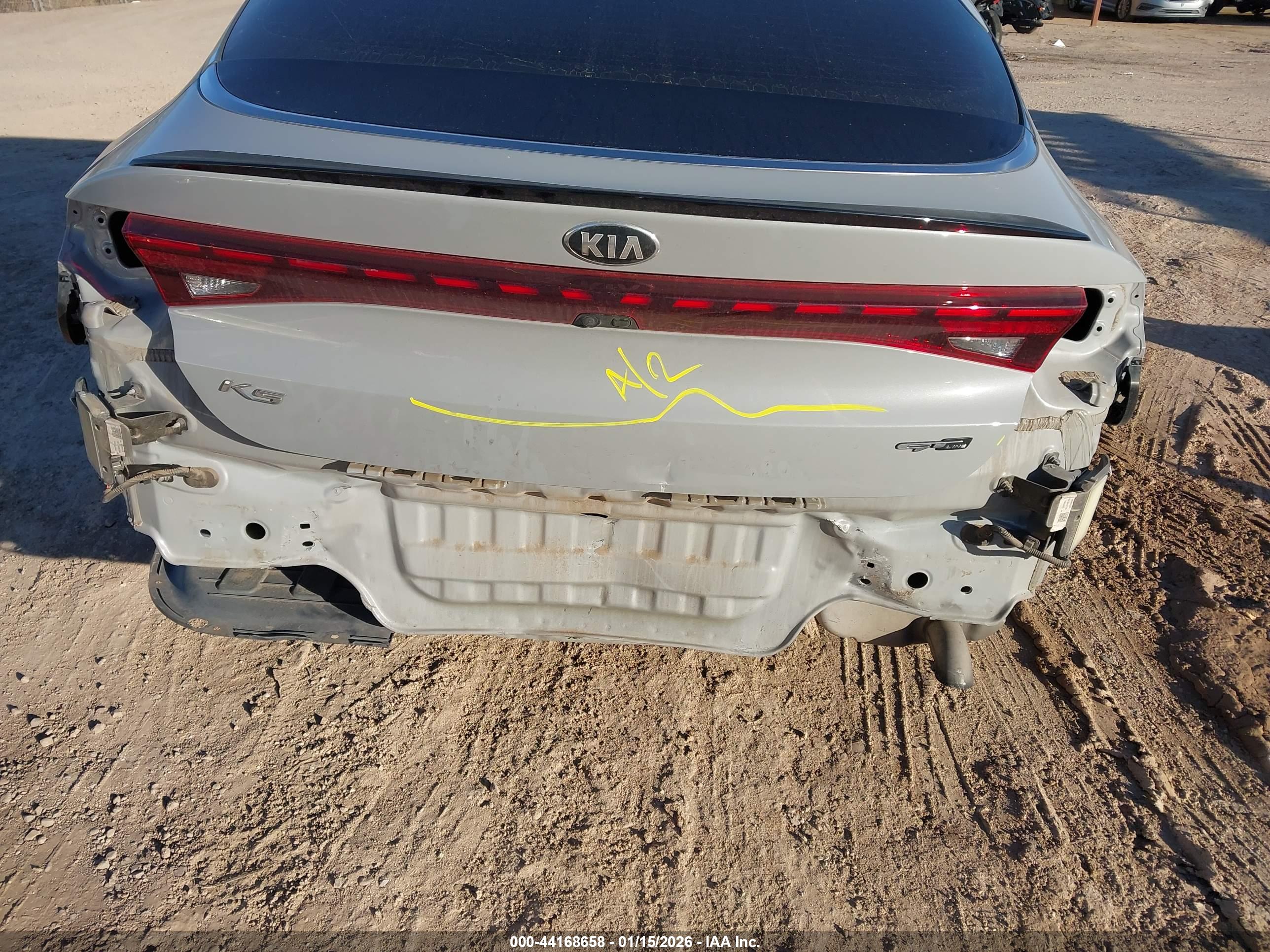KIA K5 image 6
