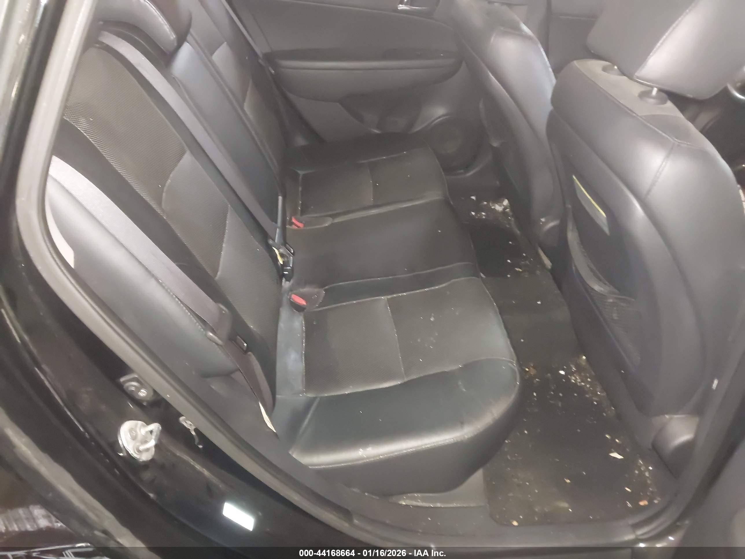 HYUNDAI ELANTRA image 8