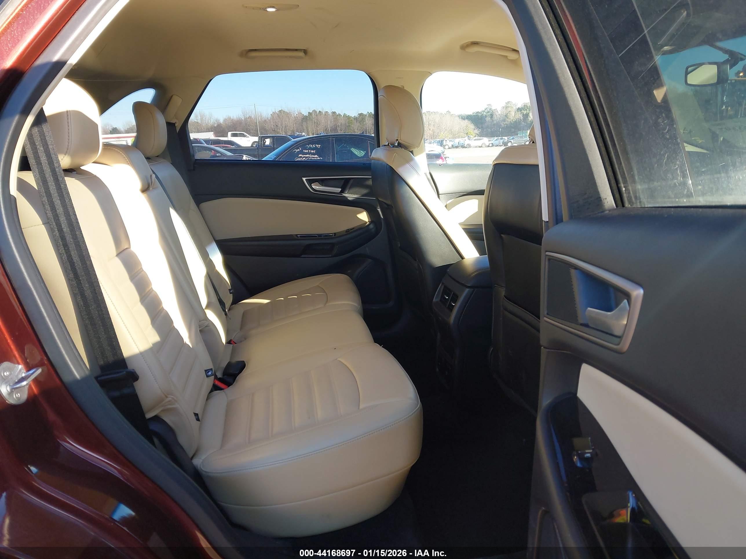 FORD EDGE image 8
