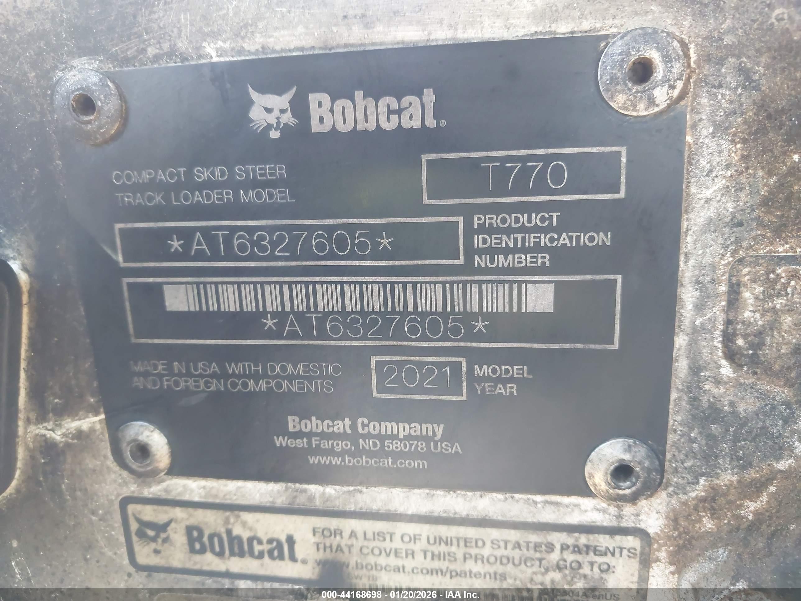 BOBCAT T770 image 9