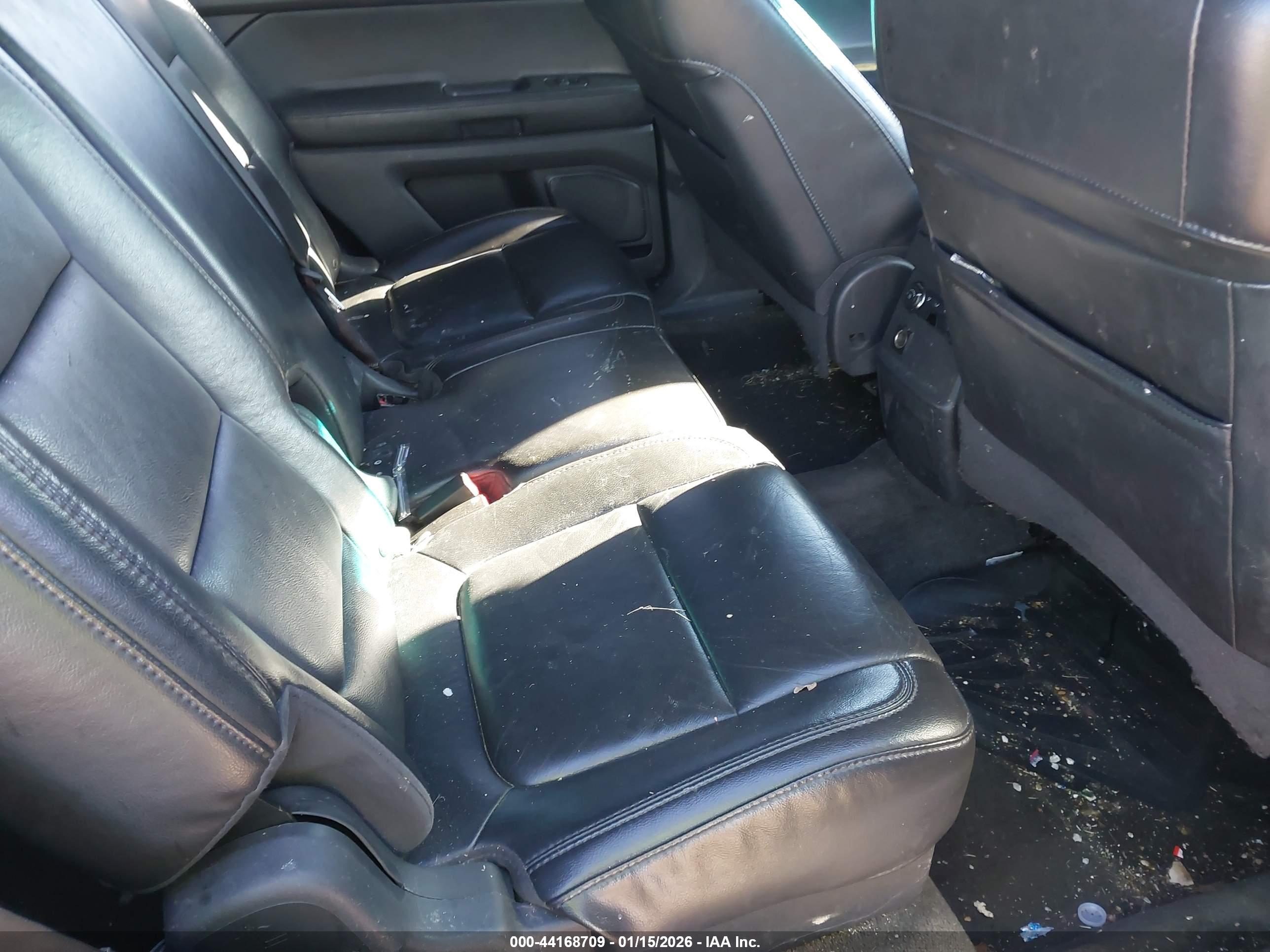 FORD EXPLORER image 8