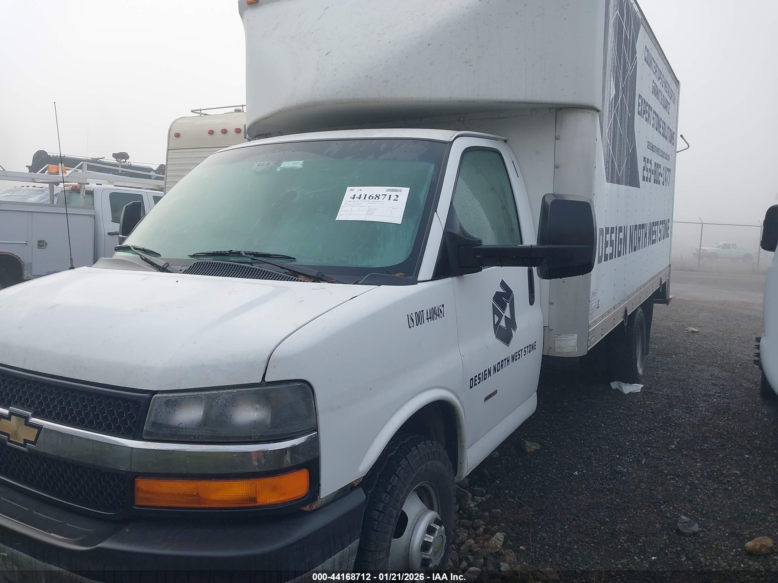 CHEVROLET EXPRESS image 2