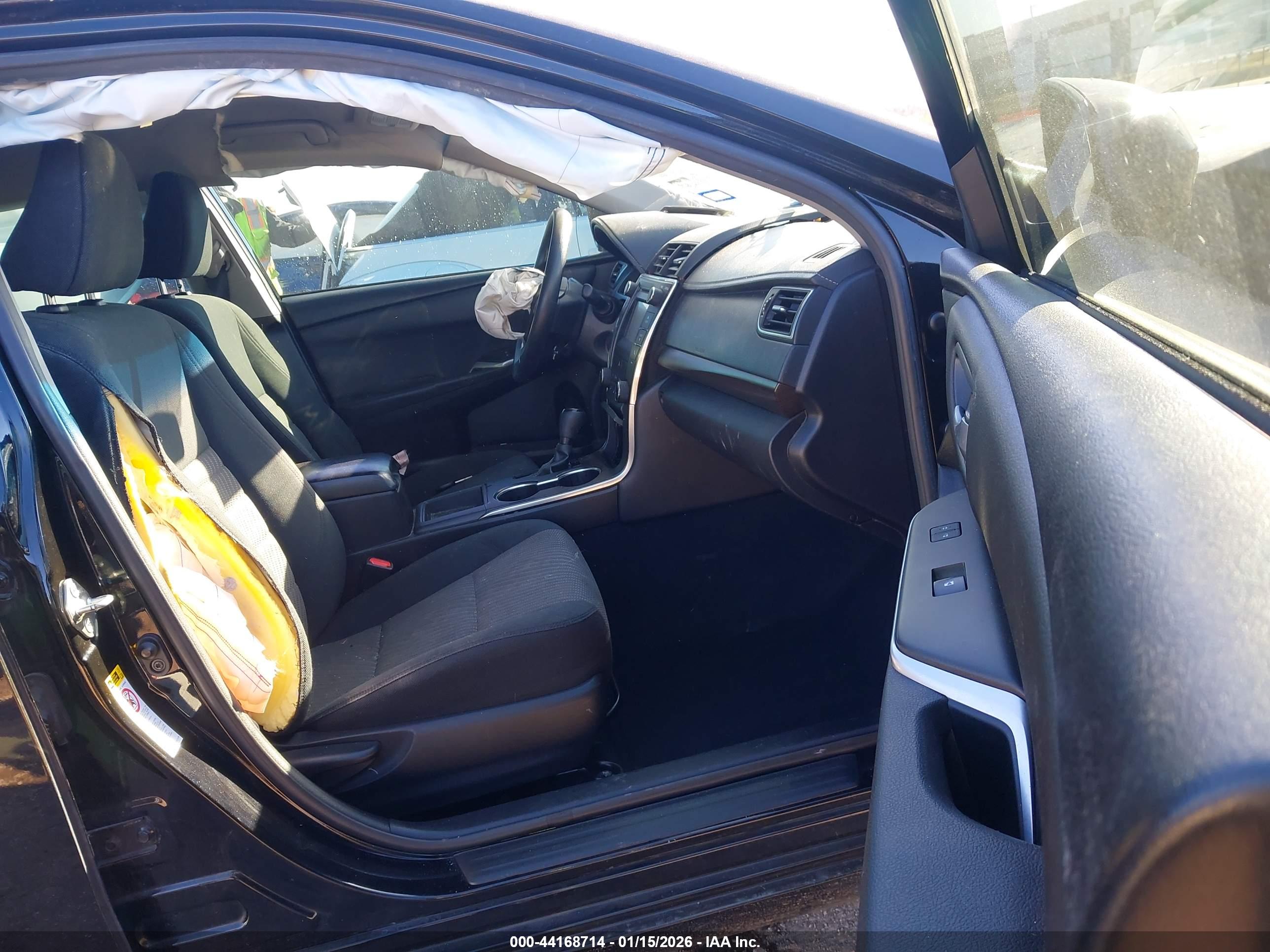 TOYOTA CAMRY image 5