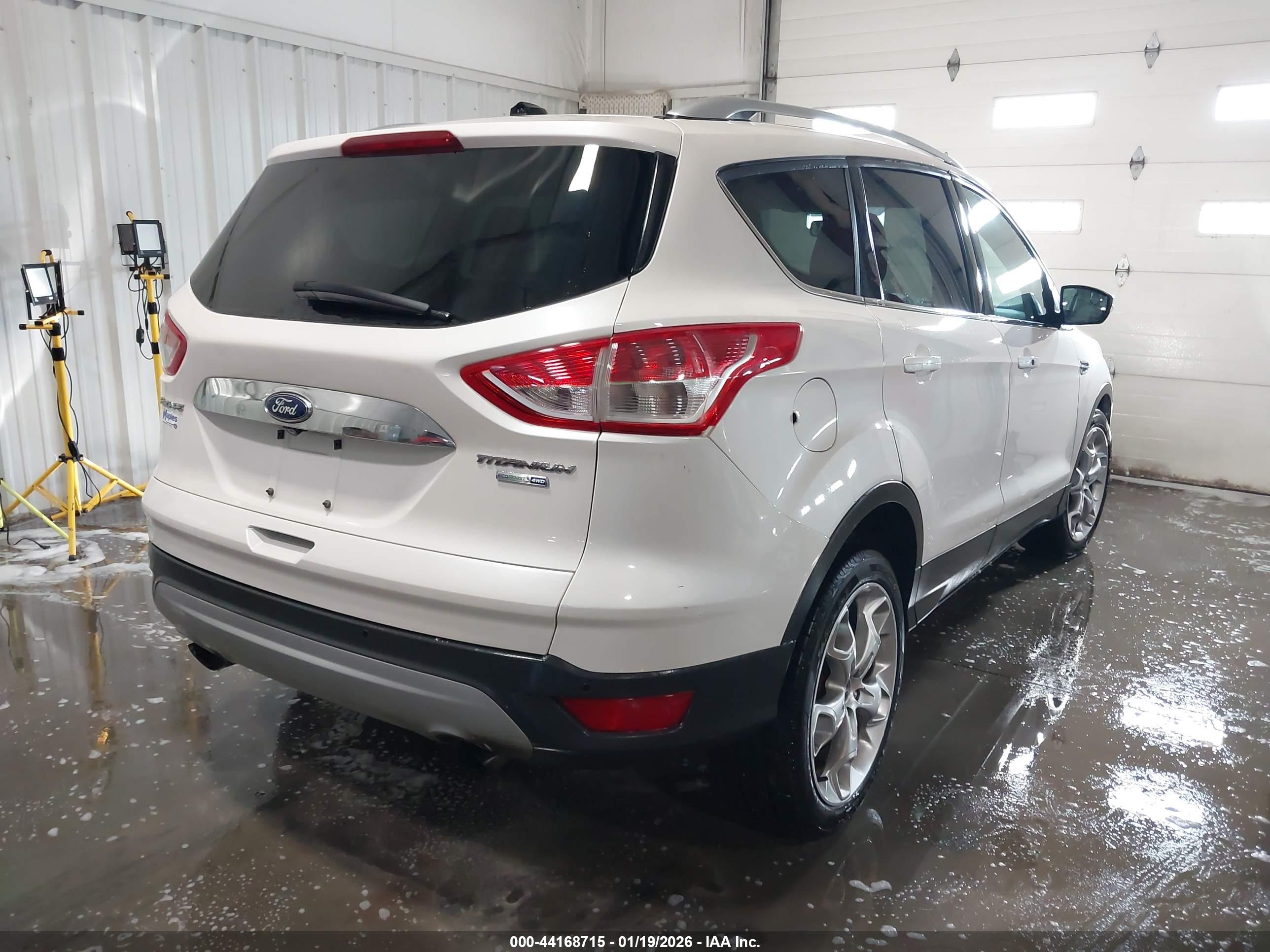 FORD ESCAPE image 4