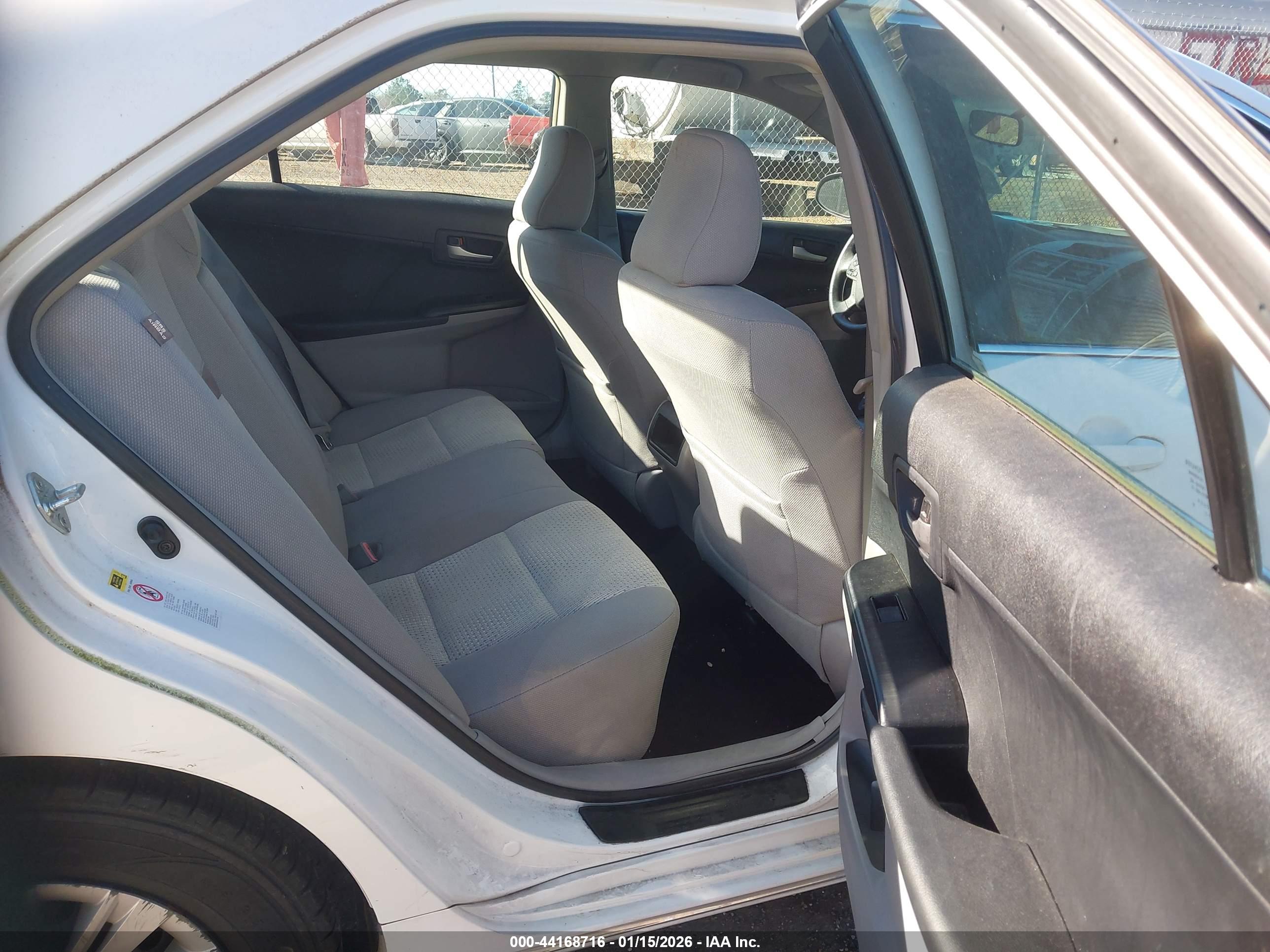 TOYOTA CAMRY image 8