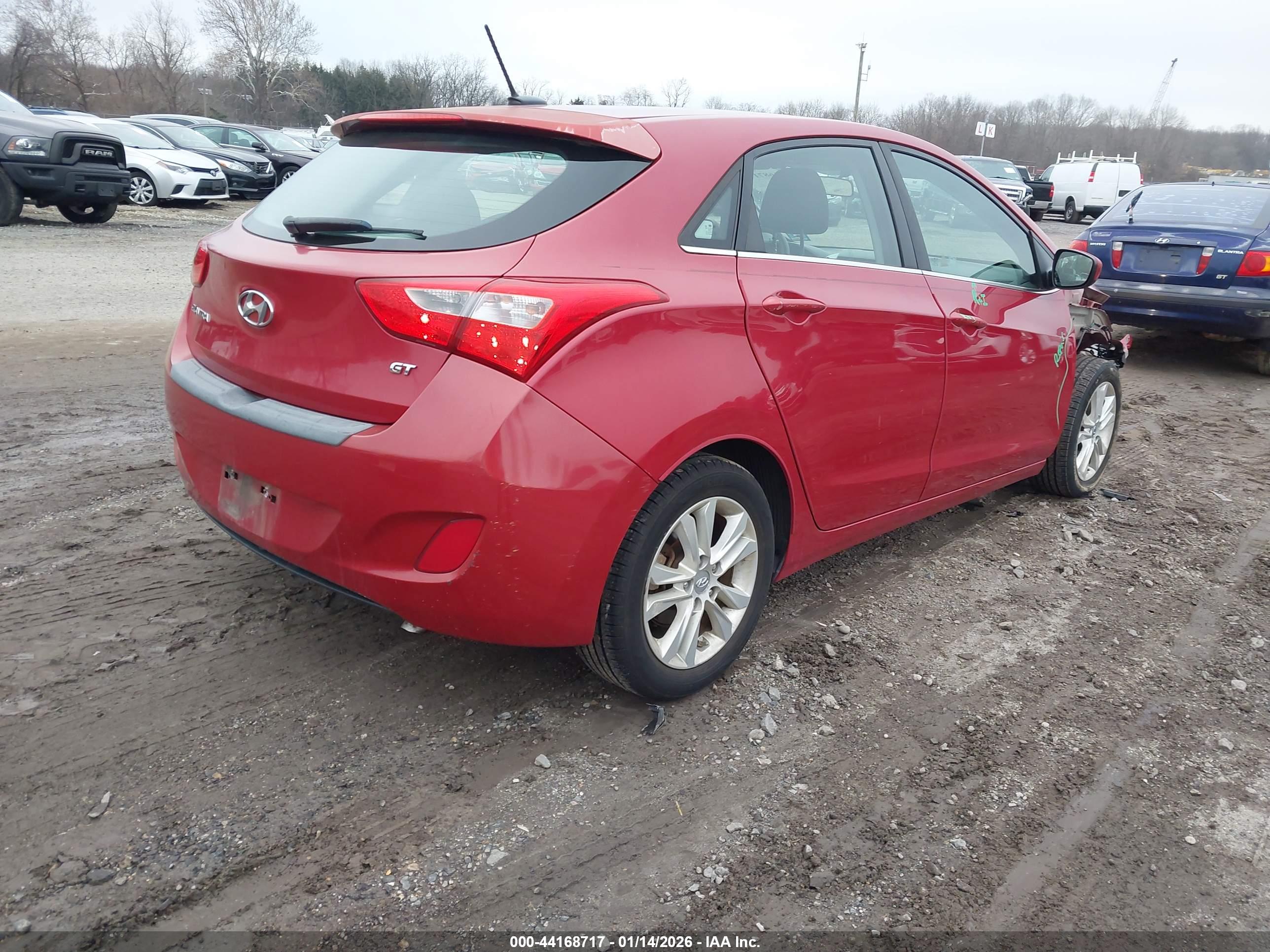 HYUNDAI ELANTRA image 4
