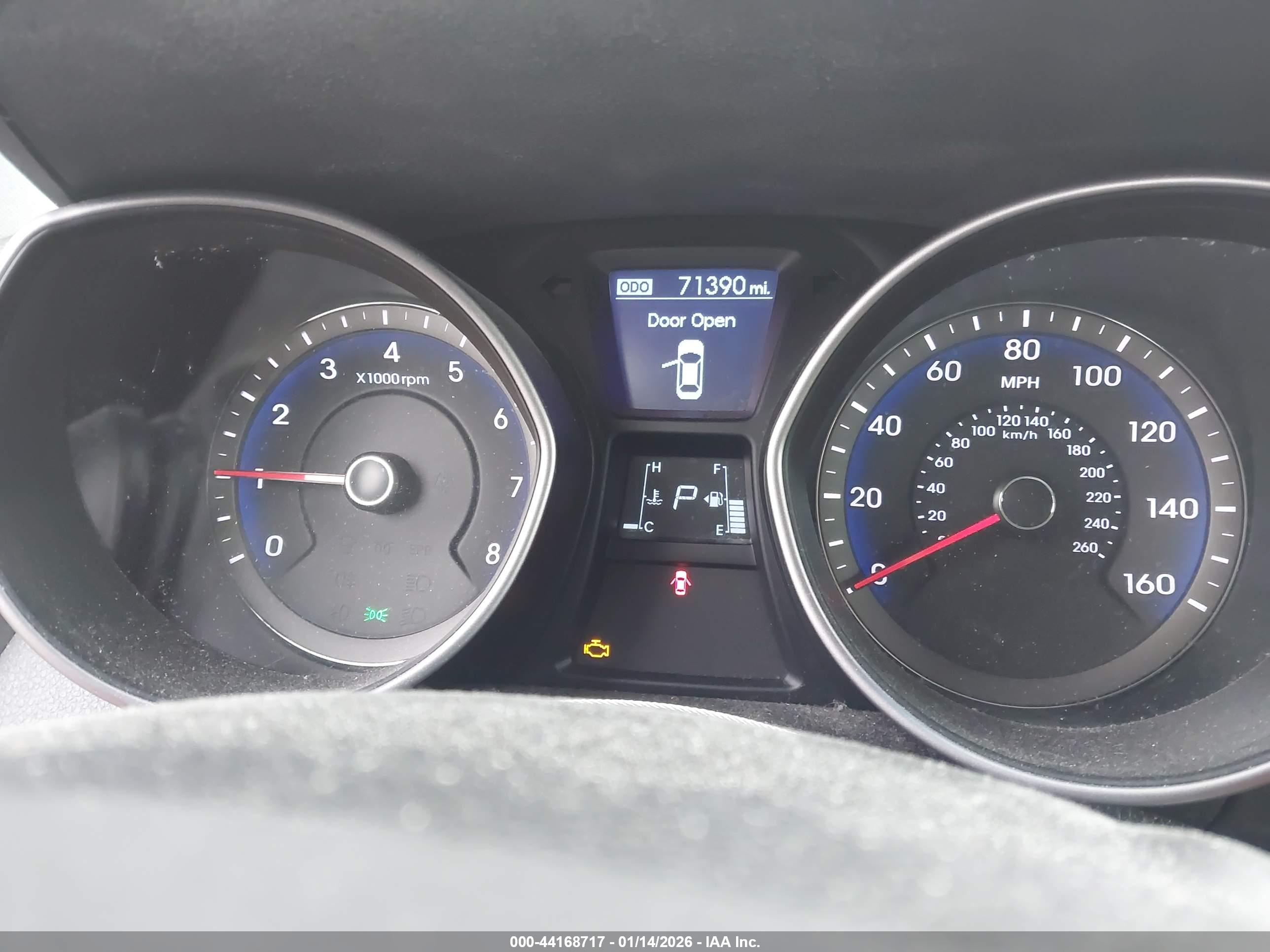 HYUNDAI ELANTRA image 7
