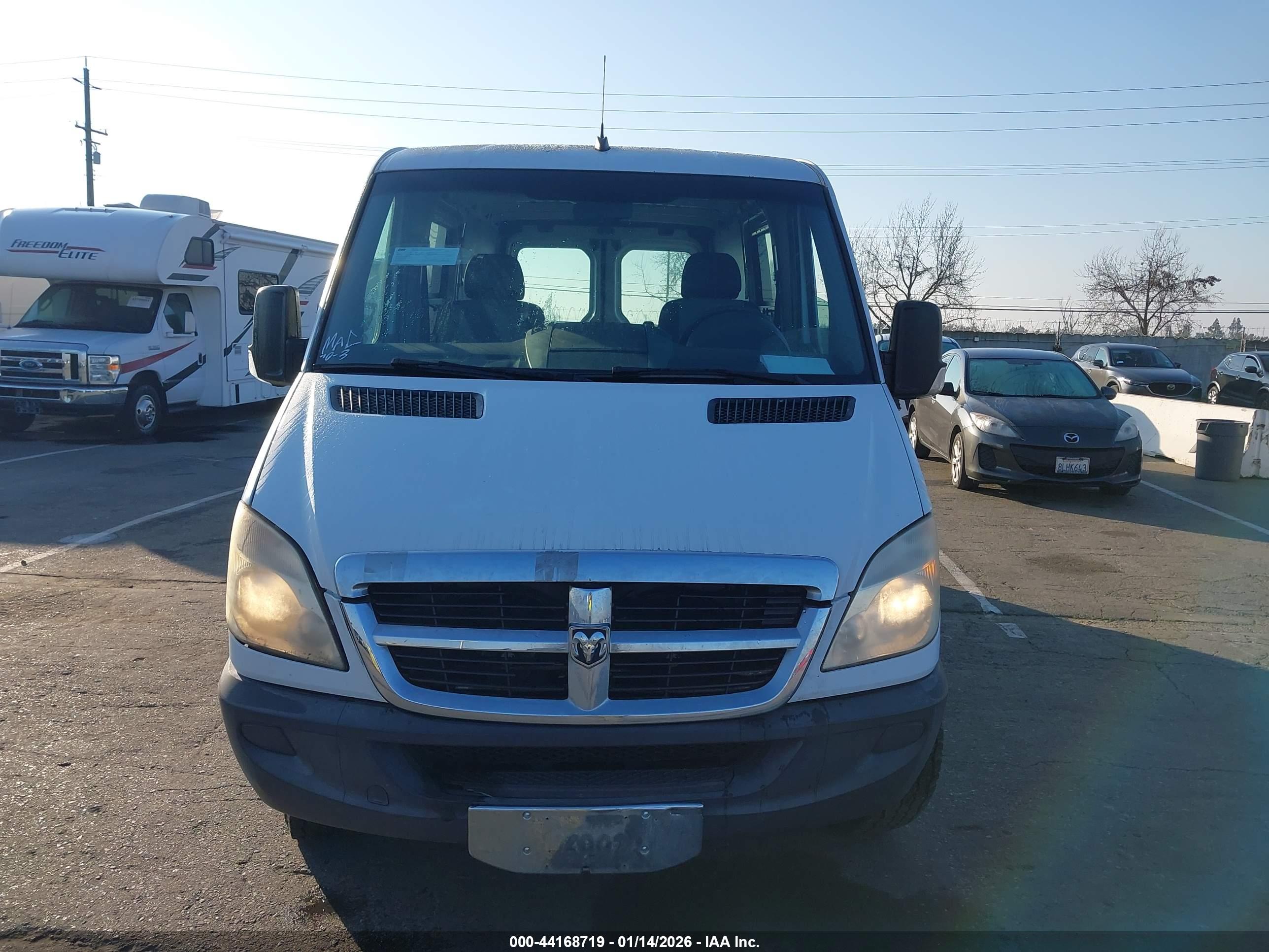 DODGE SPRINTER image 6