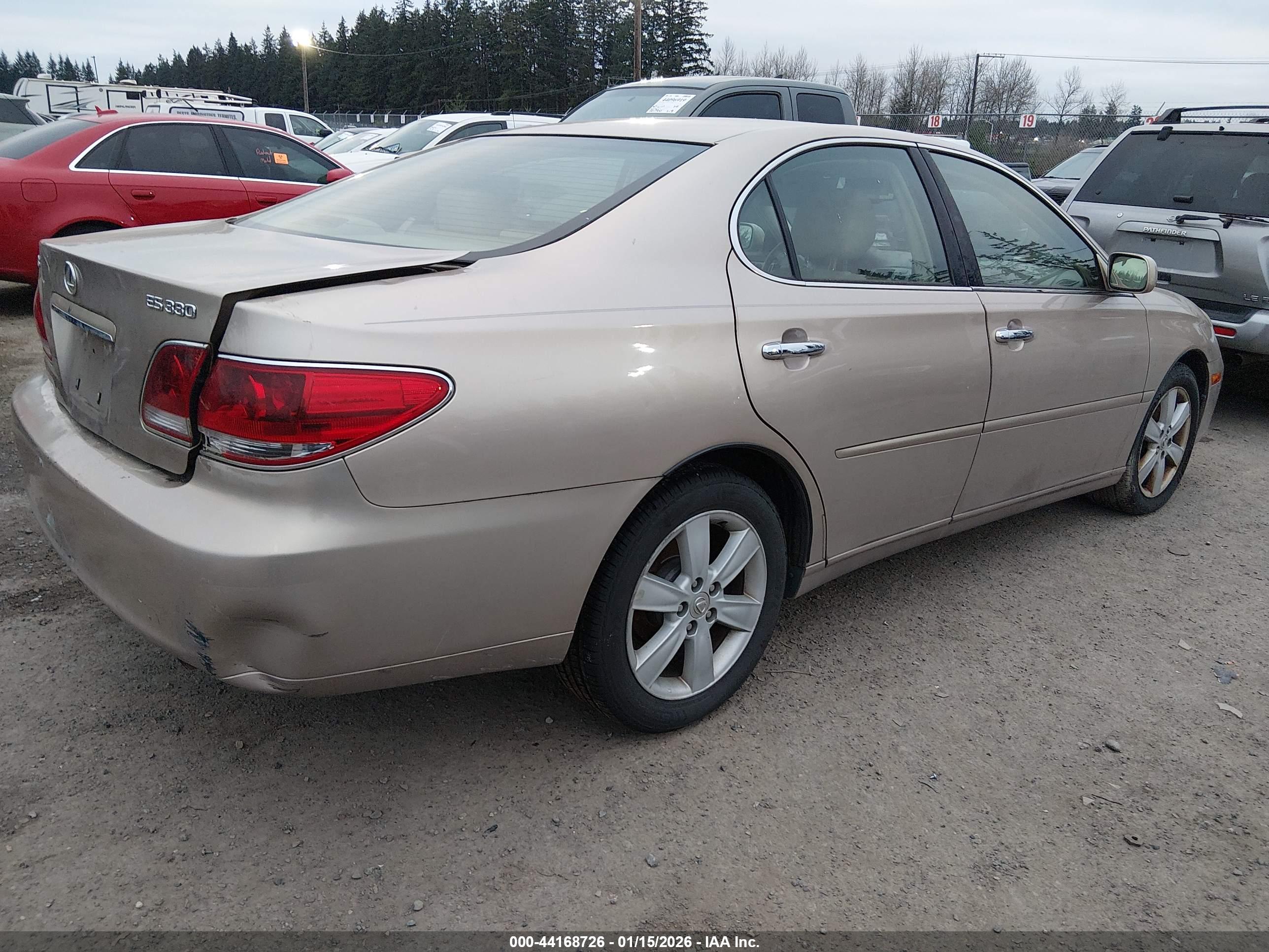 LEXUS ES image 4