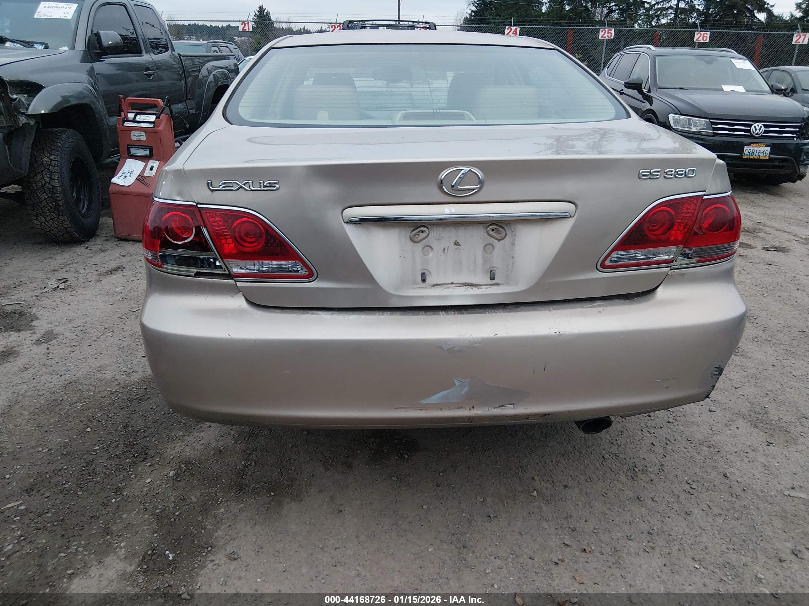LEXUS ES image 6