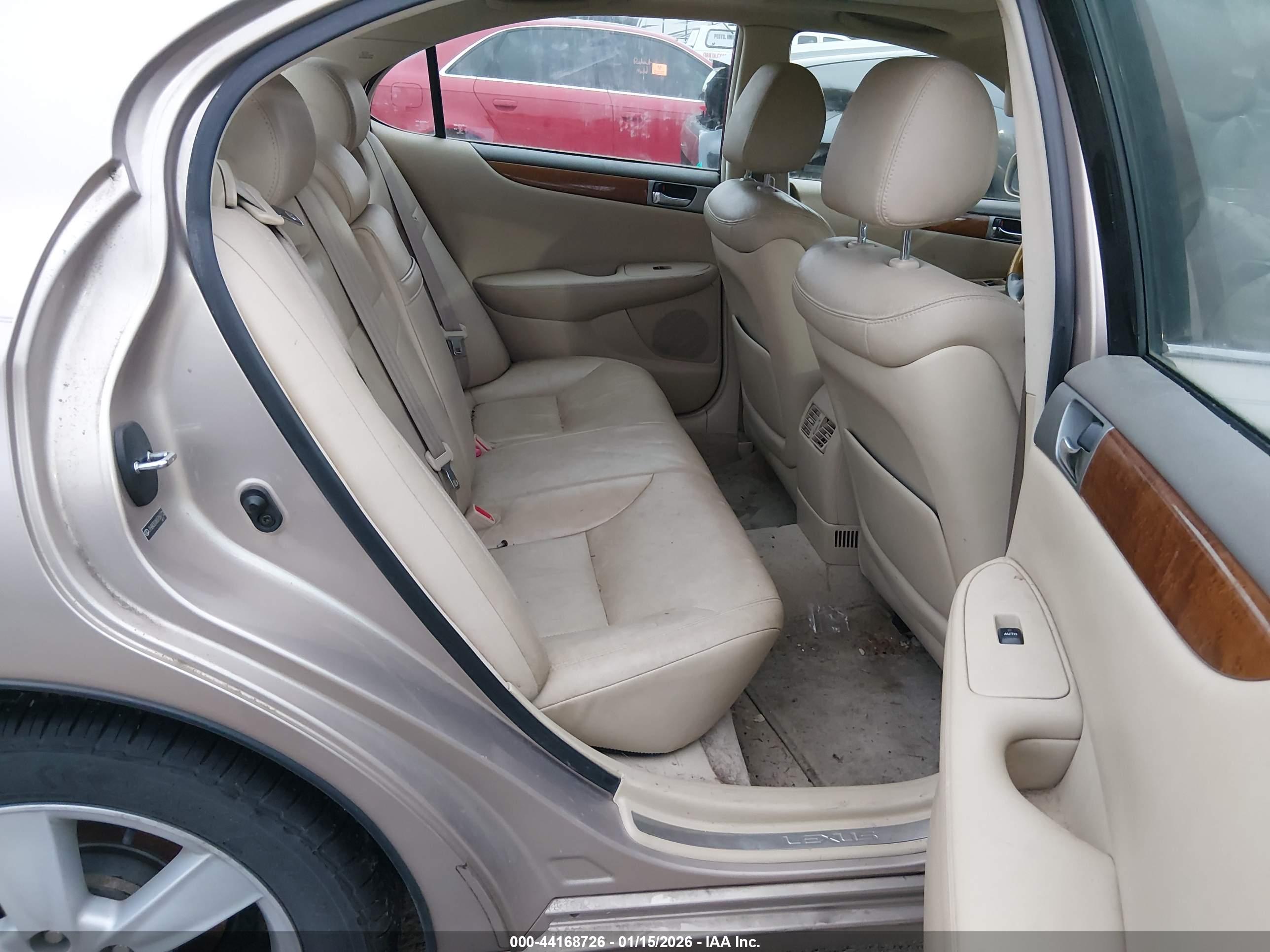 LEXUS ES image 8