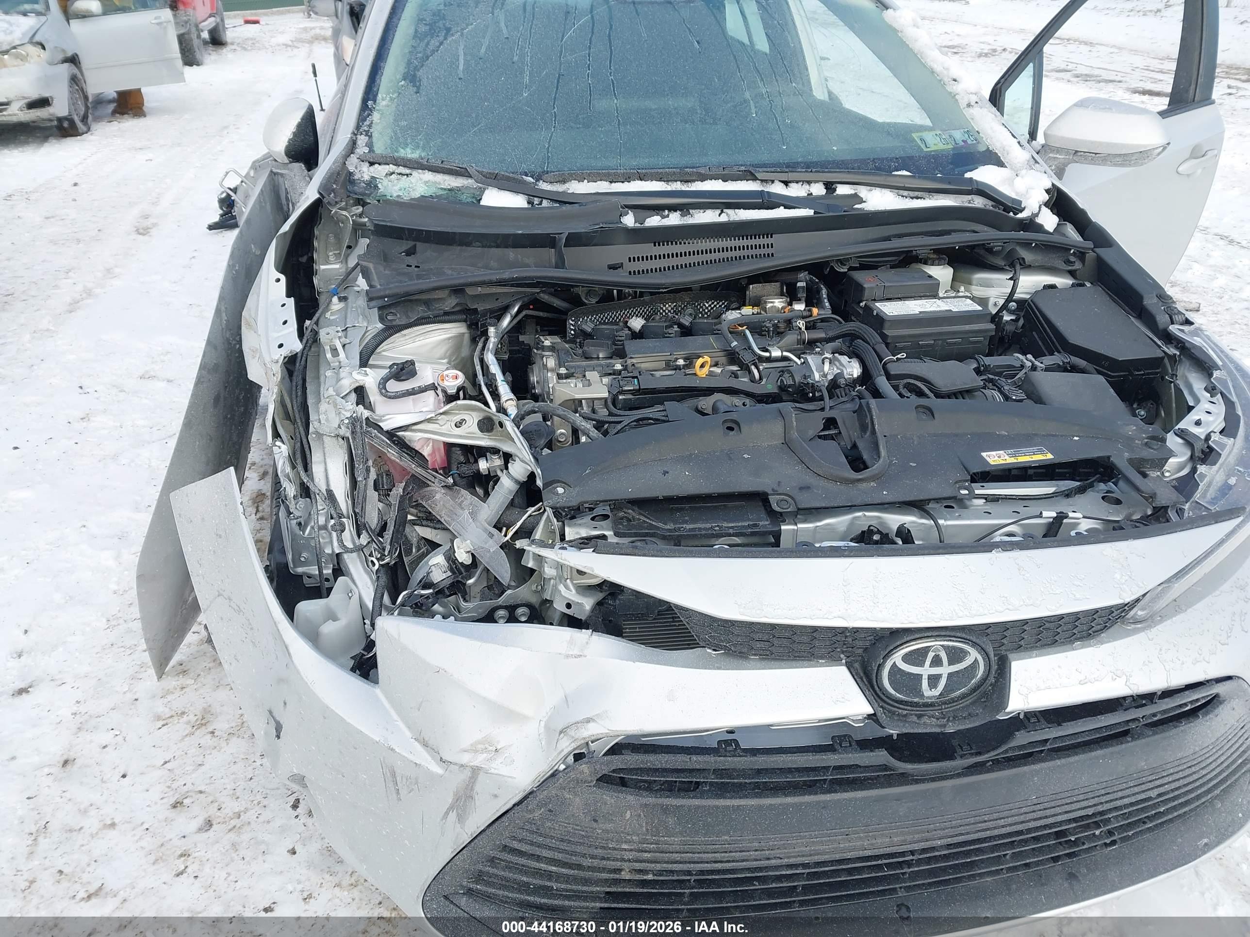 TOYOTA COROLLA image 6