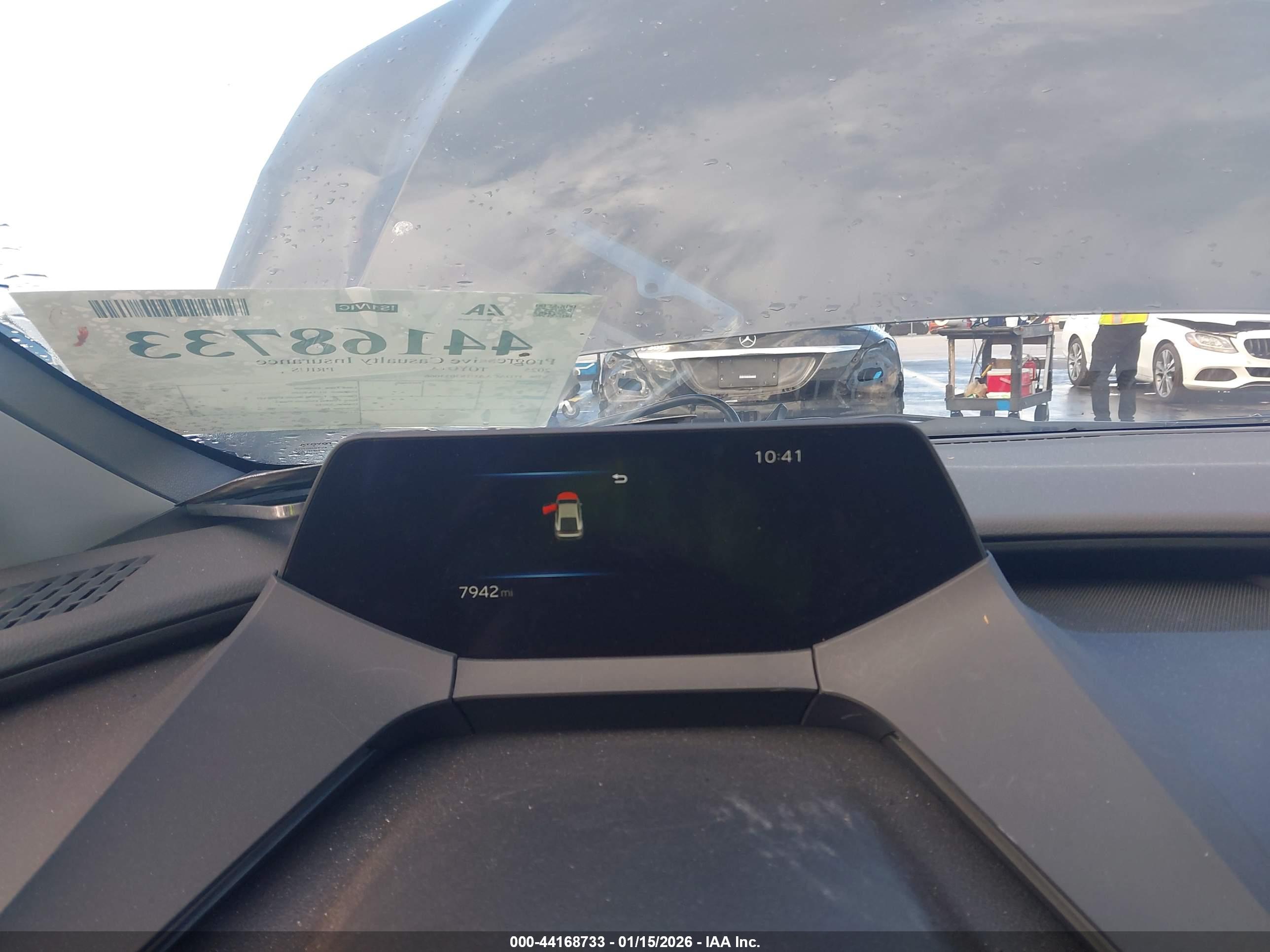 TOYOTA PRIUS image 7