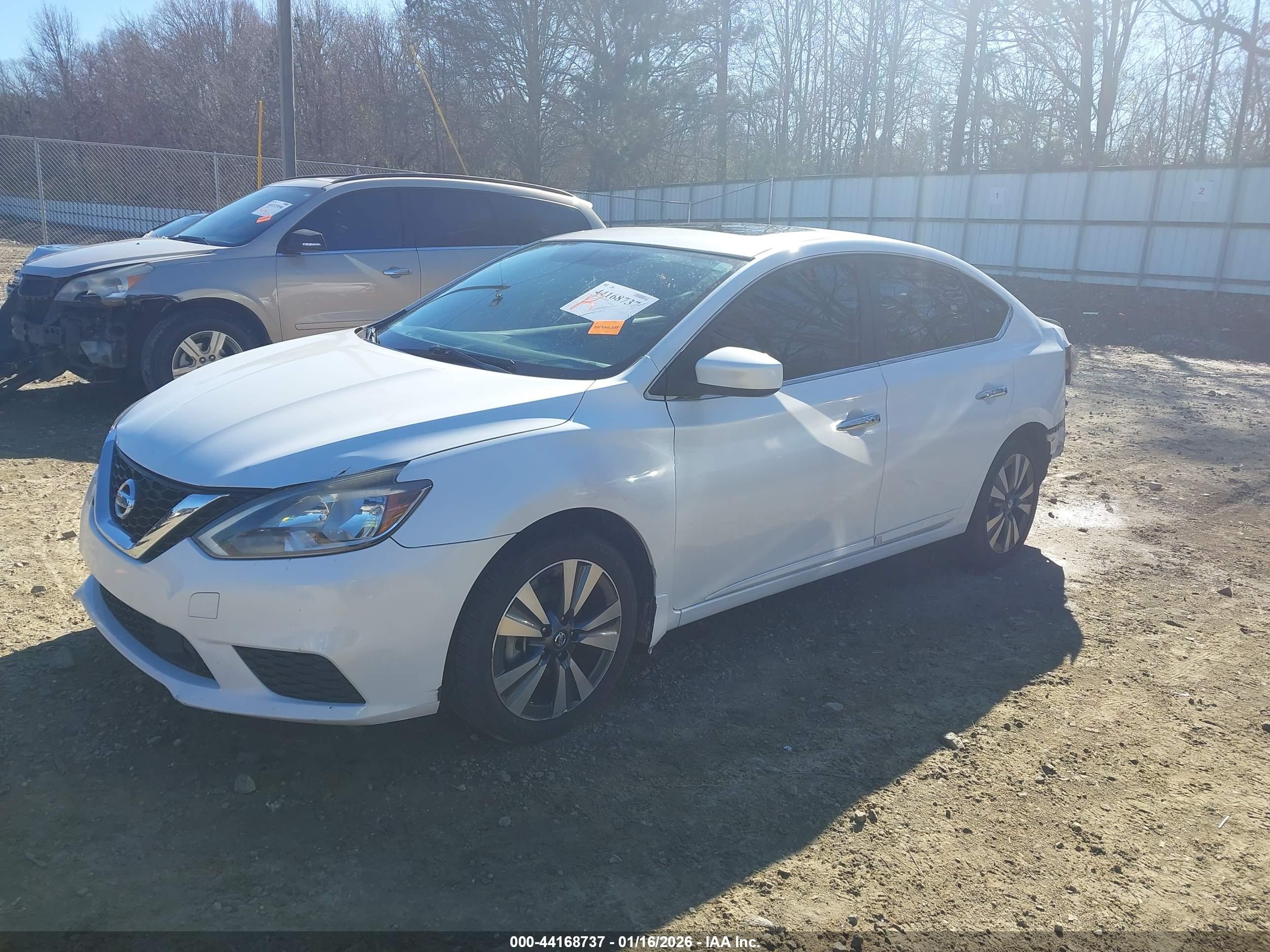 NISSAN SENTRA image 2
