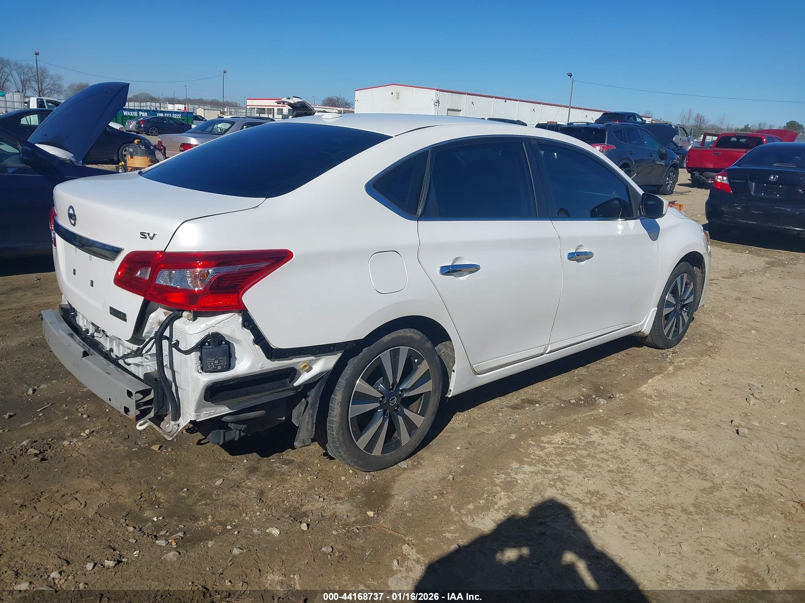 NISSAN SENTRA image 4