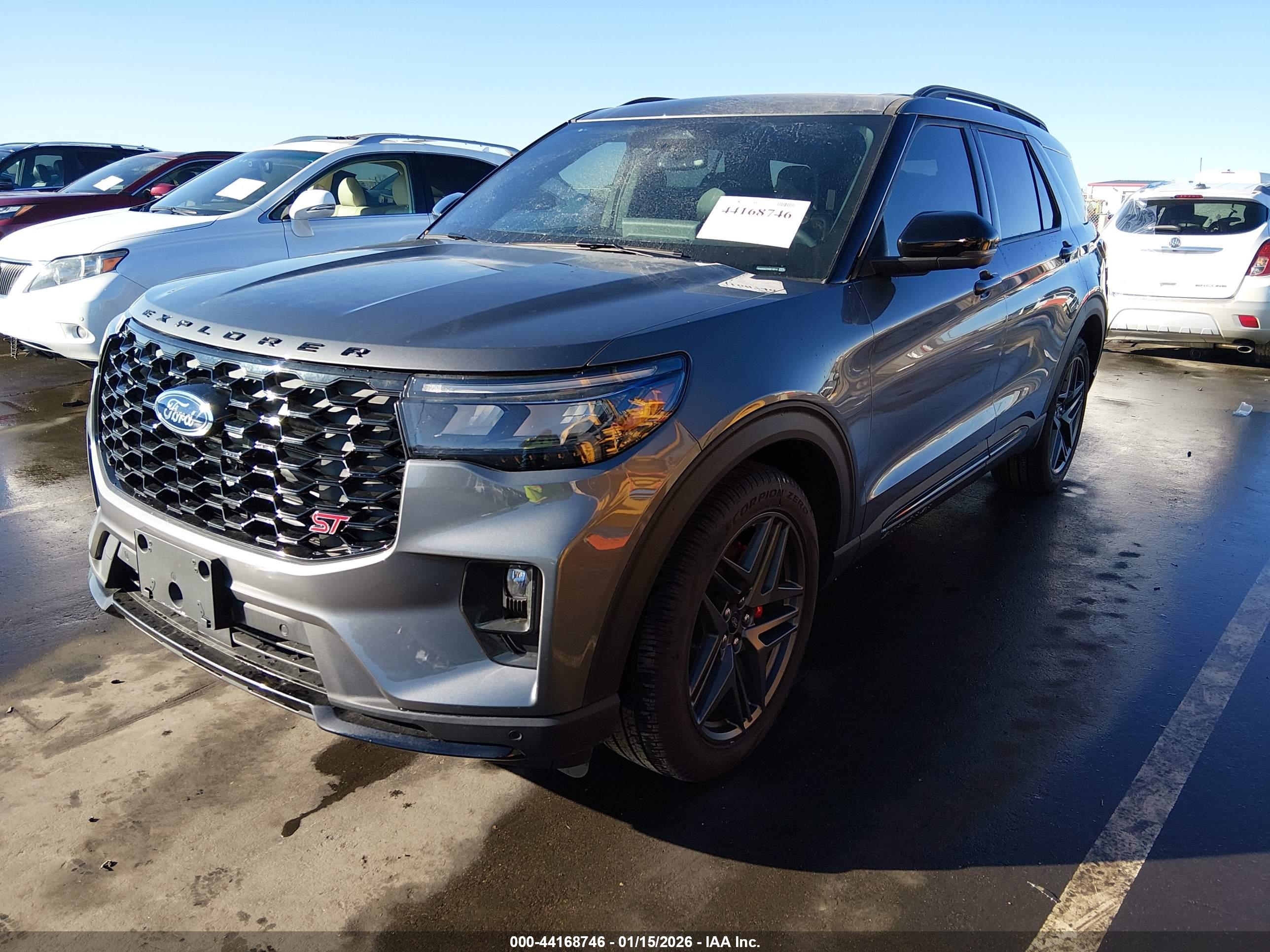FORD EXPLORER image 2