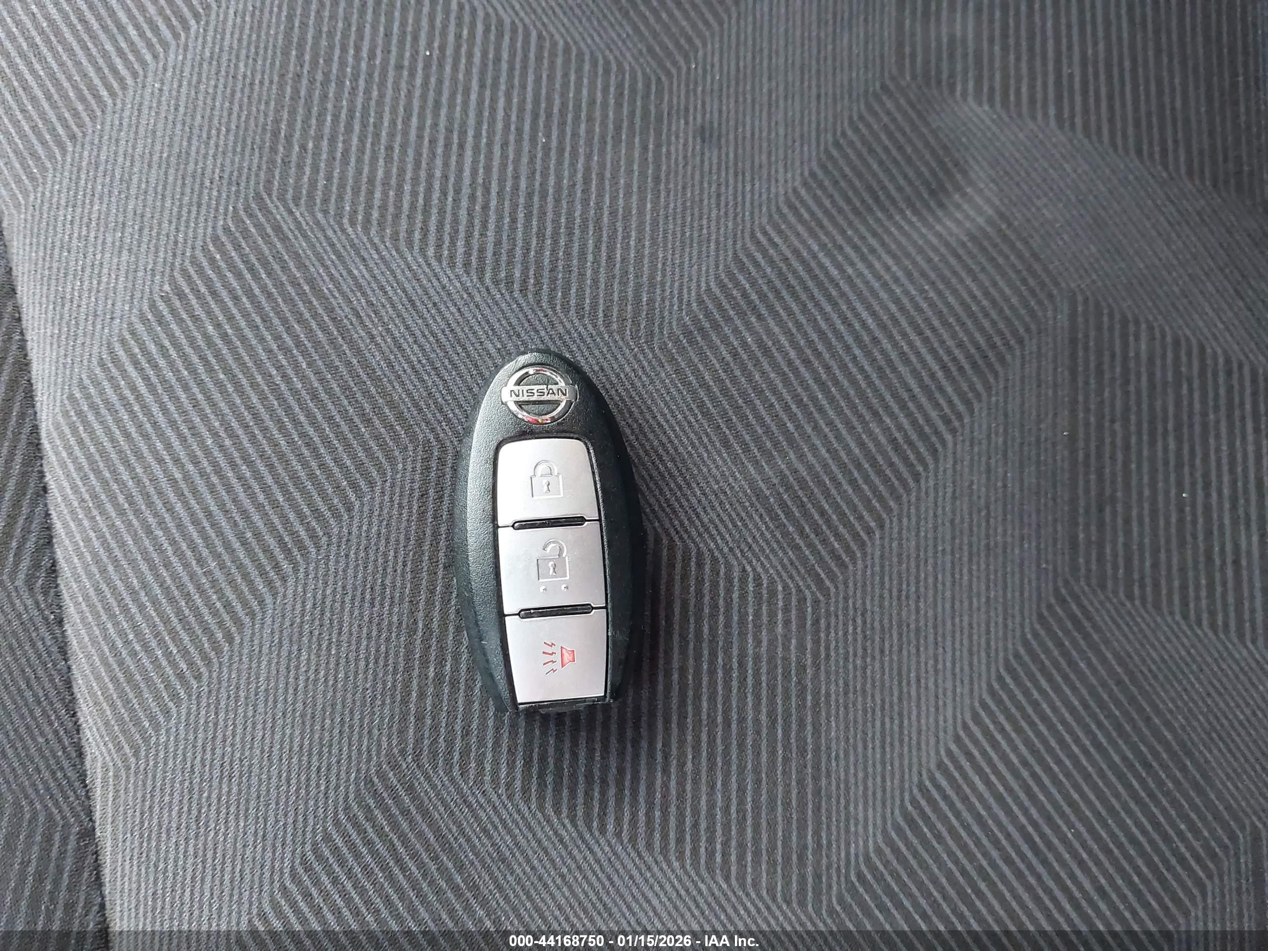 NISSAN ROGUE image 11