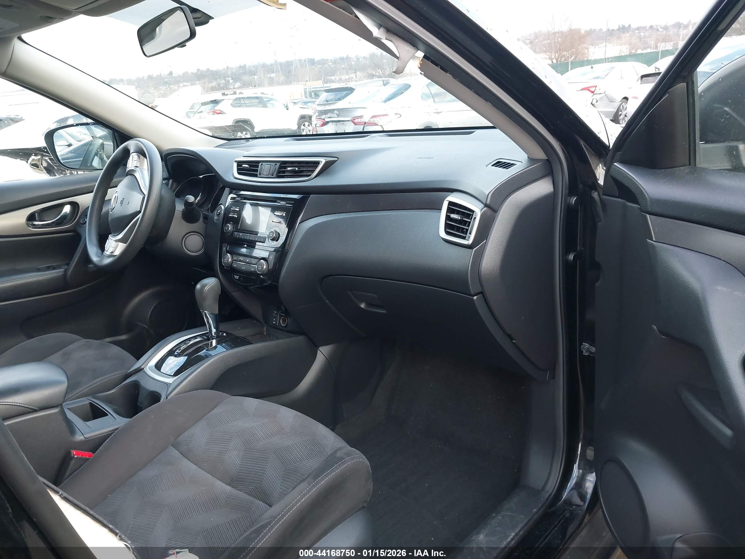 NISSAN ROGUE image 5