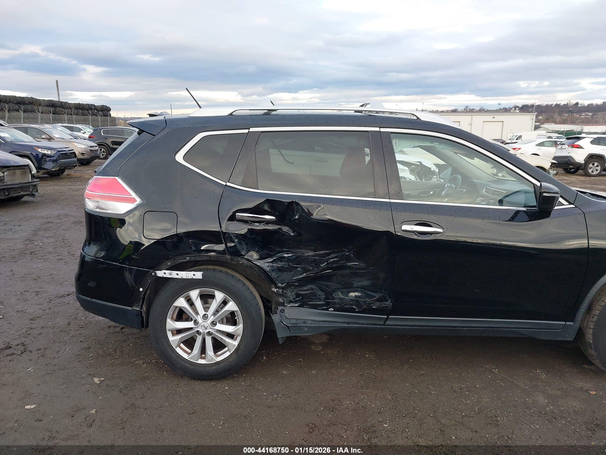NISSAN ROGUE image 6