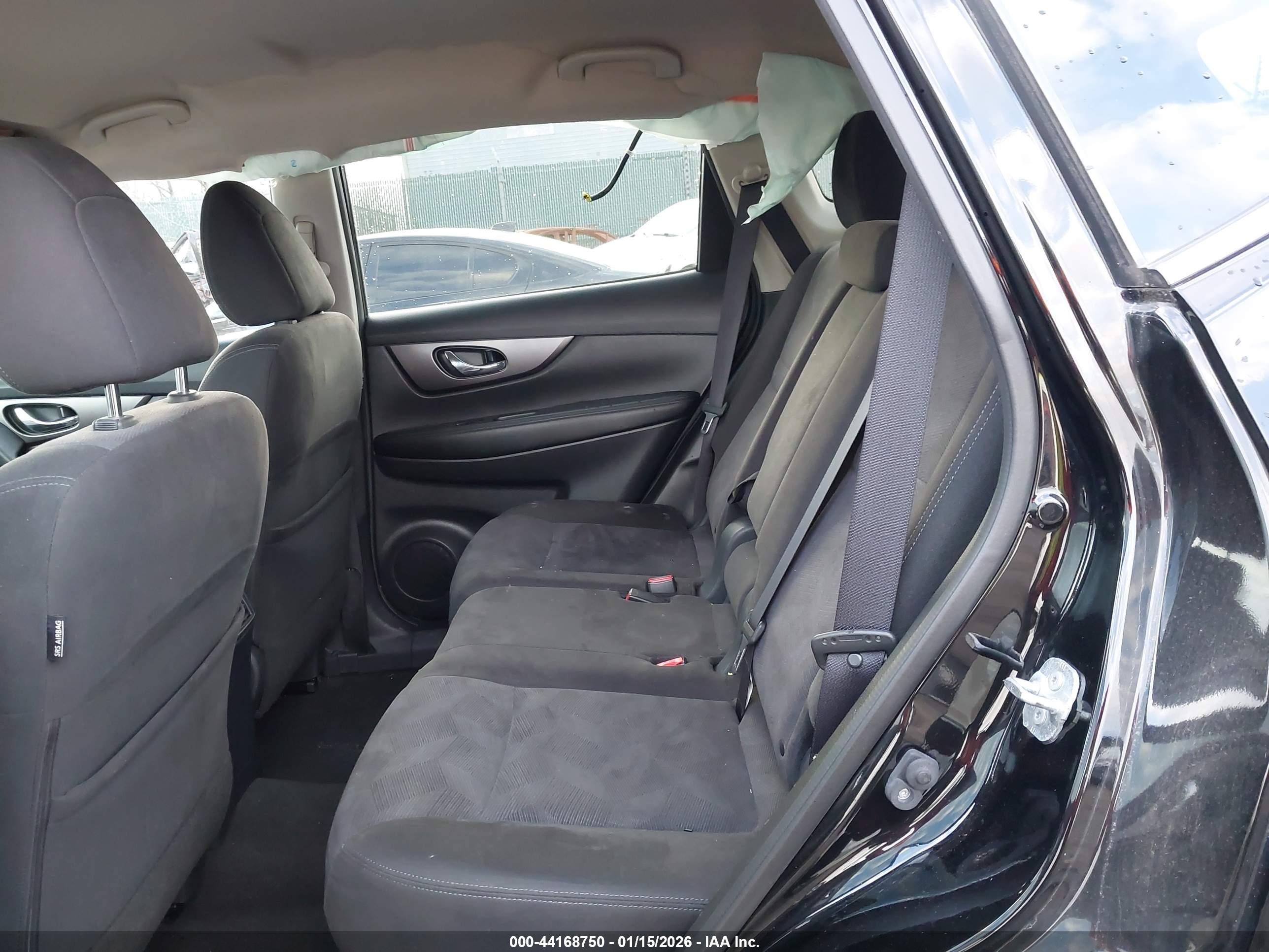 NISSAN ROGUE image 8