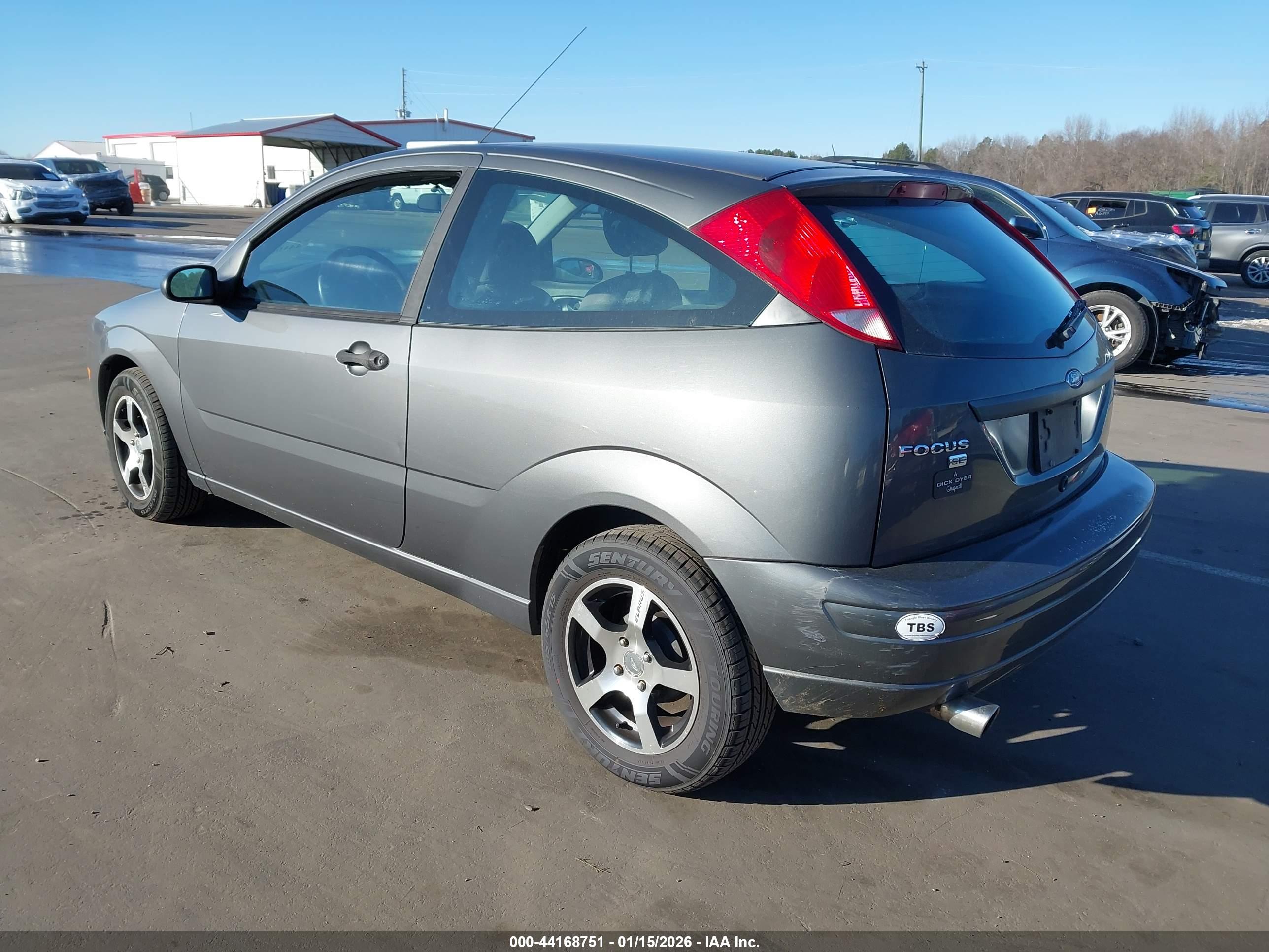 FORD FOCUS image 3