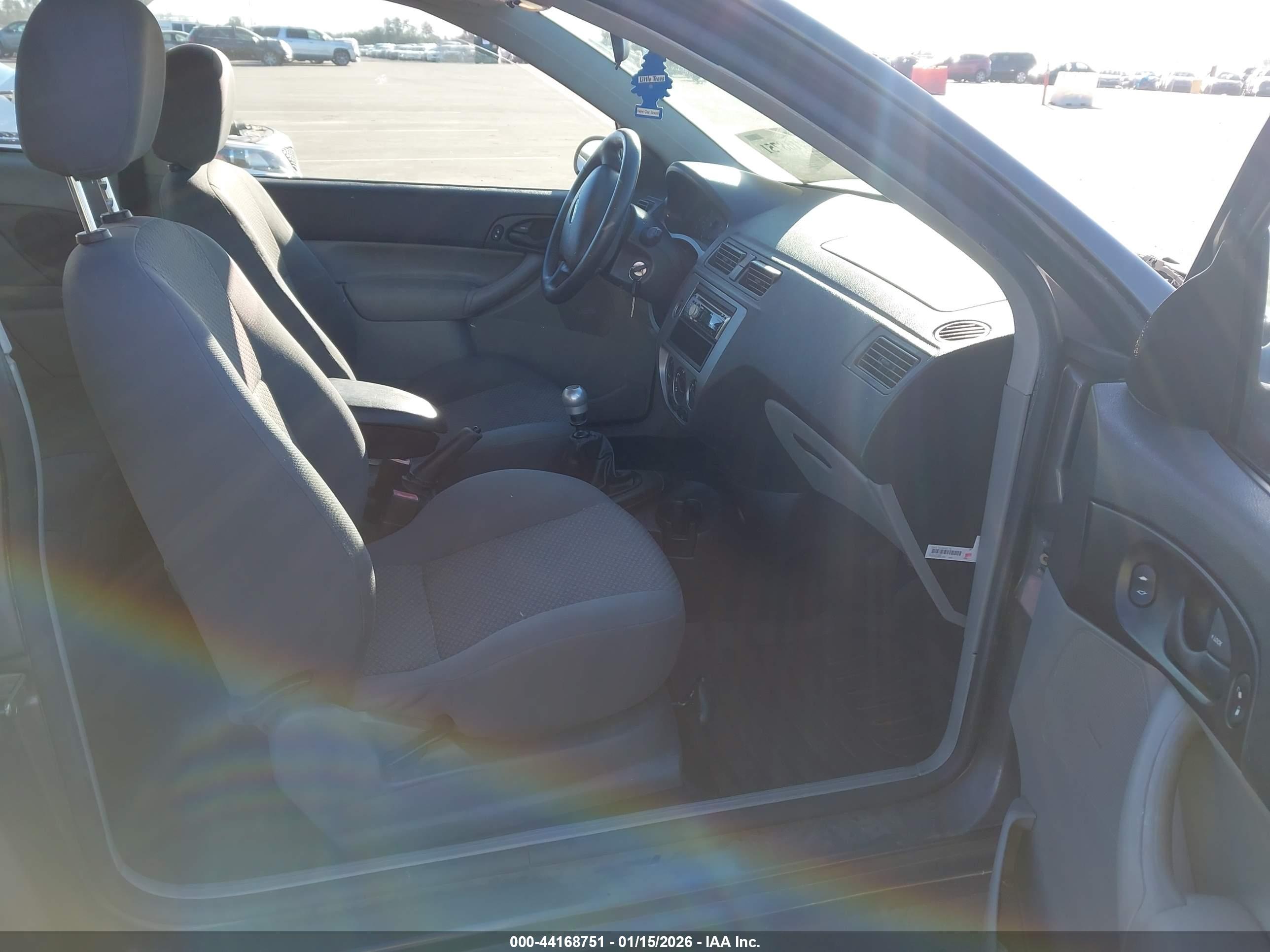 FORD FOCUS image 5