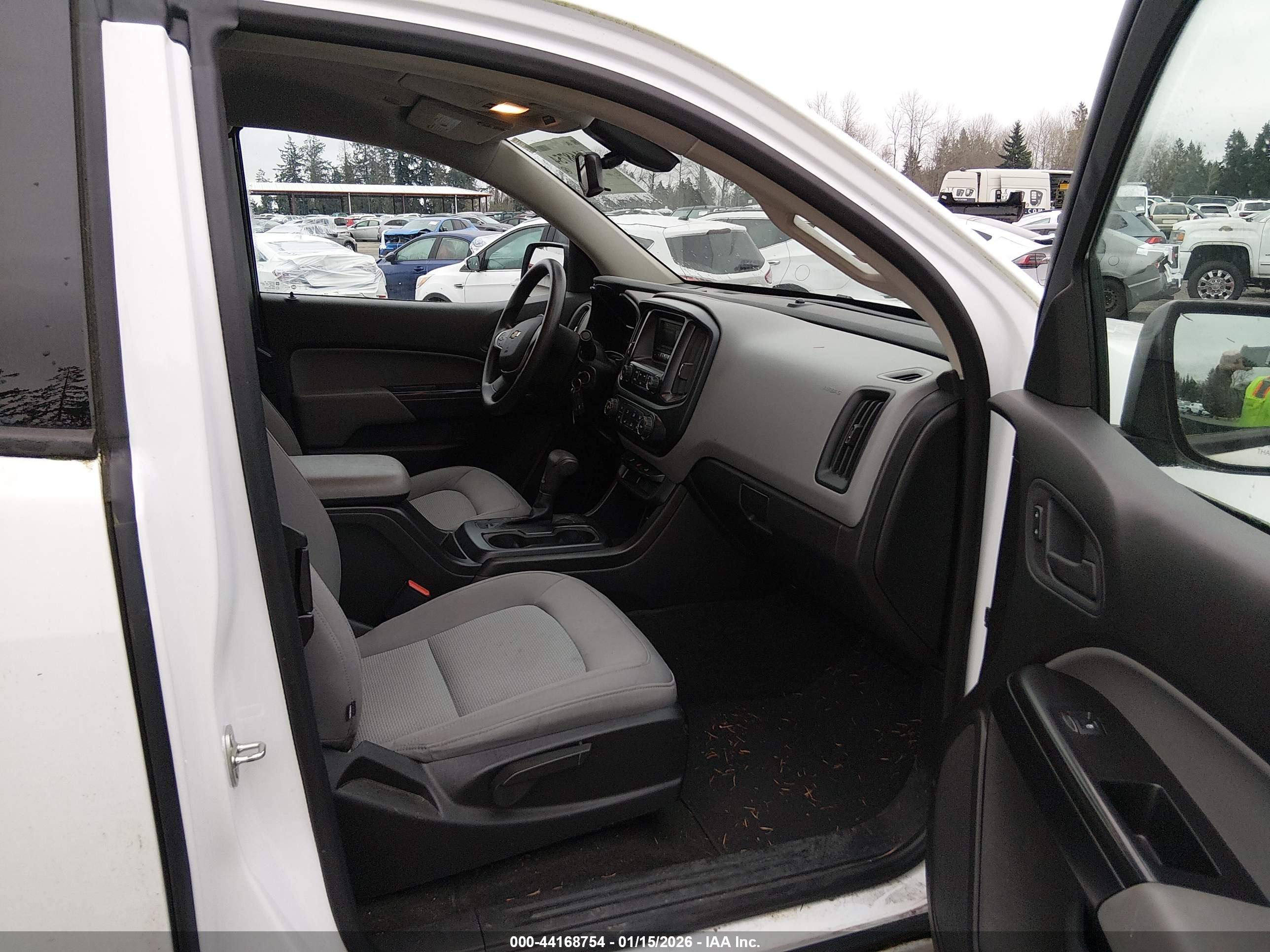 CHEVROLET COLORADO image 5