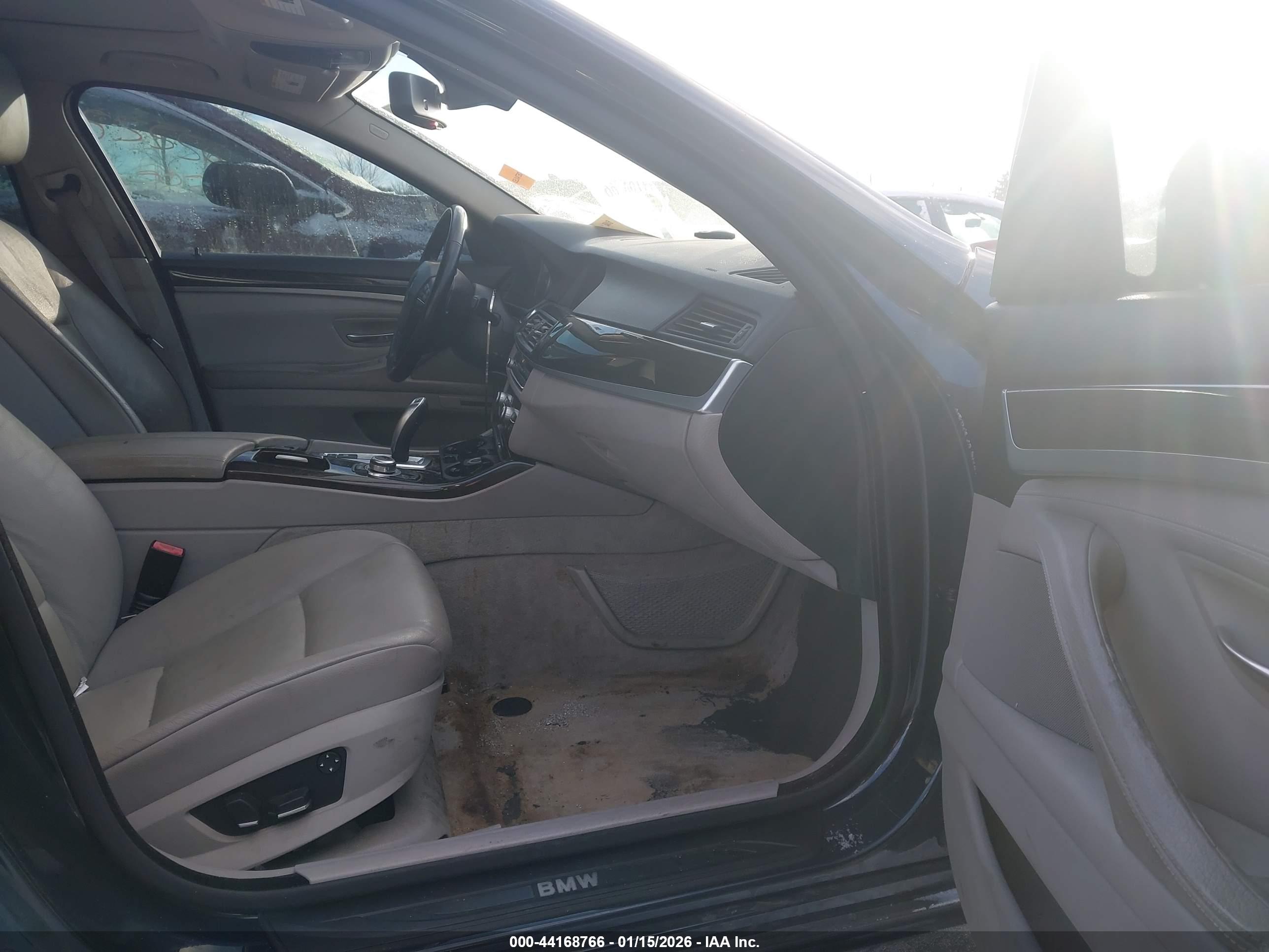 BMW 535I image 5