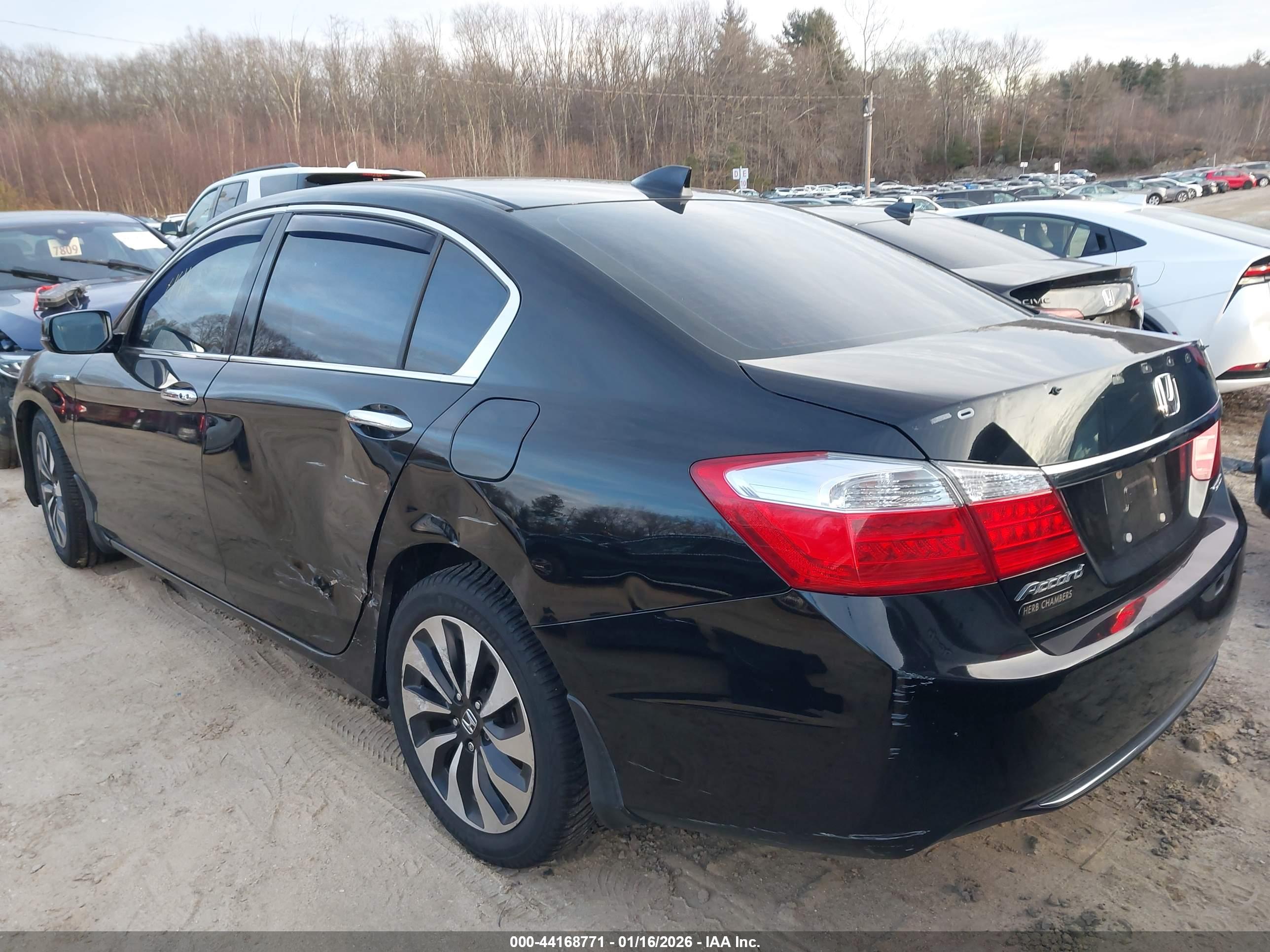 HONDA ACCORD image 3