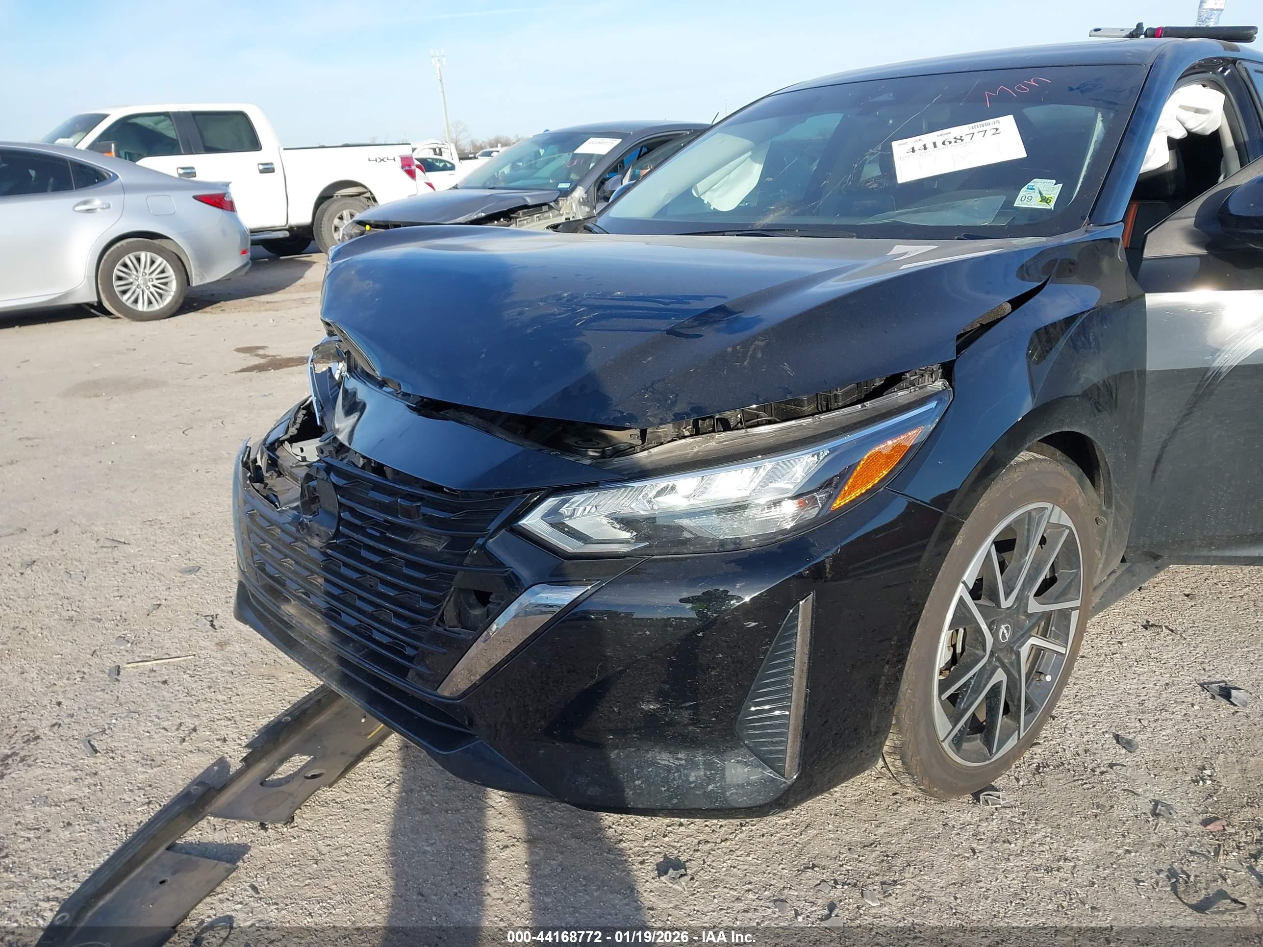 NISSAN SENTRA image 6