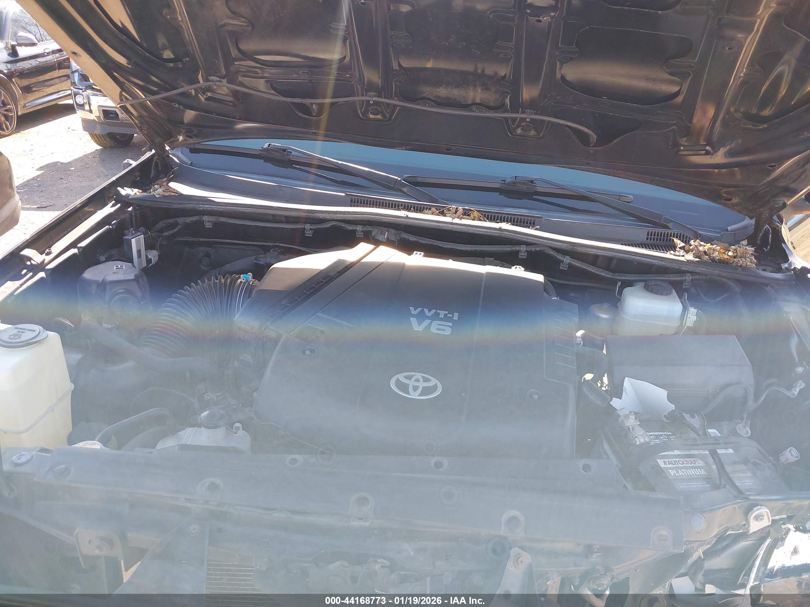 TOYOTA TACOMA image 10