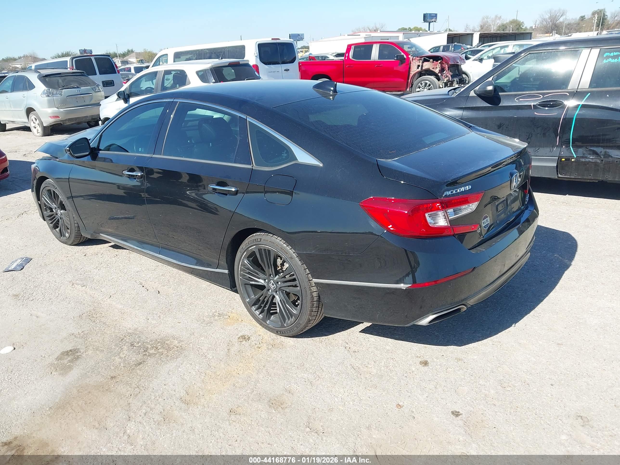 HONDA ACCORD image 3