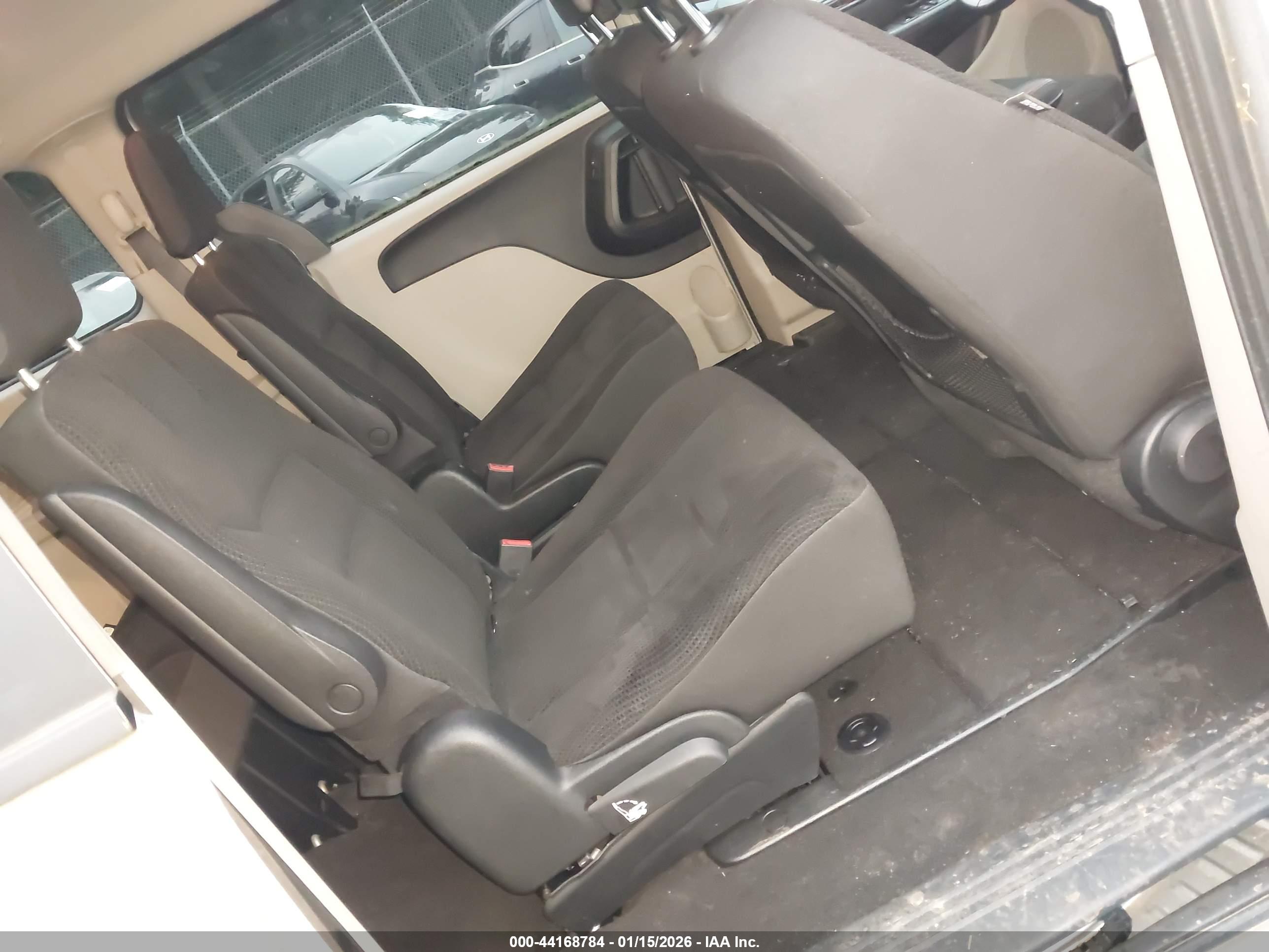 DODGE GRAND image 8