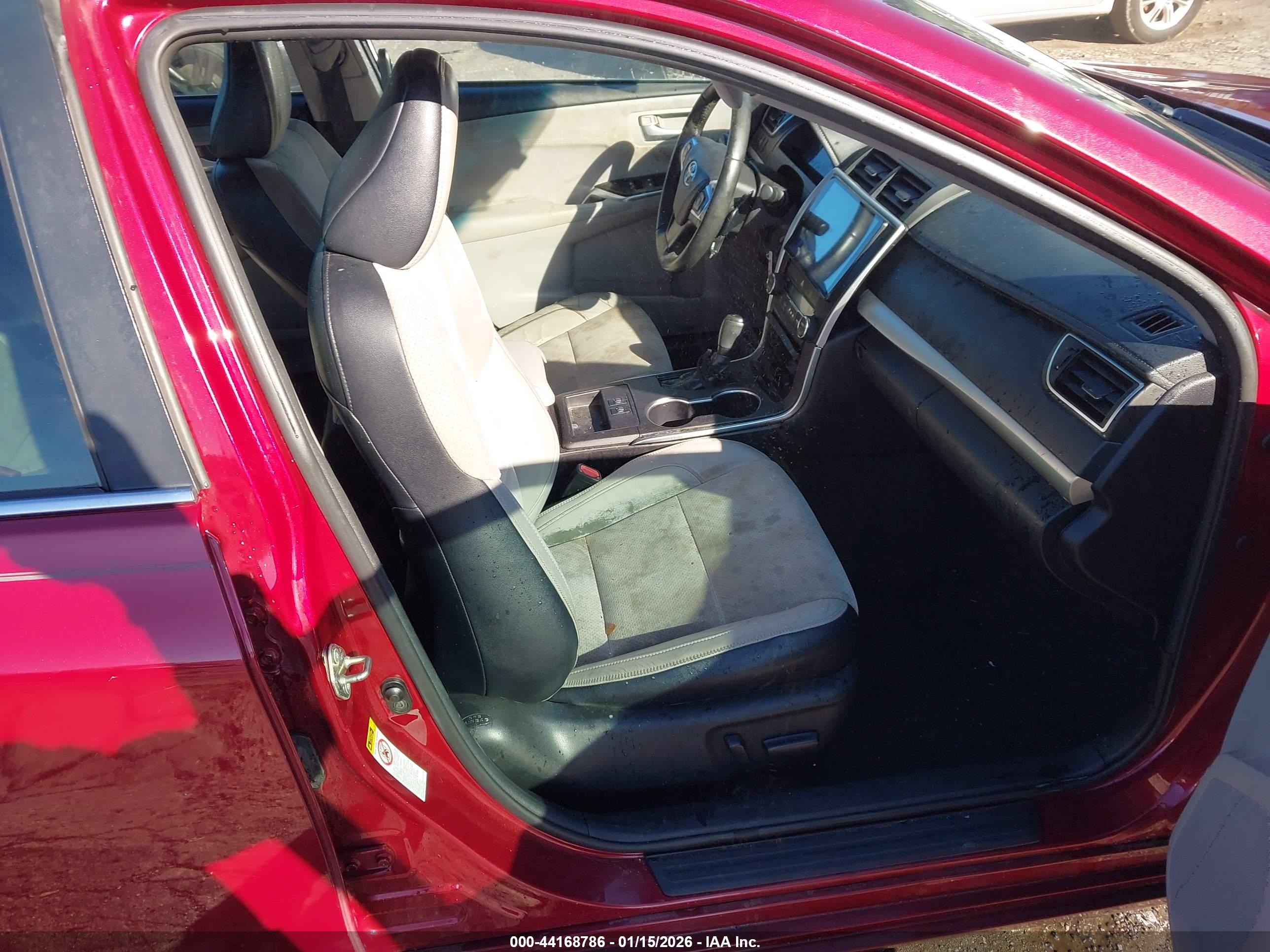 TOYOTA CAMRY image 5
