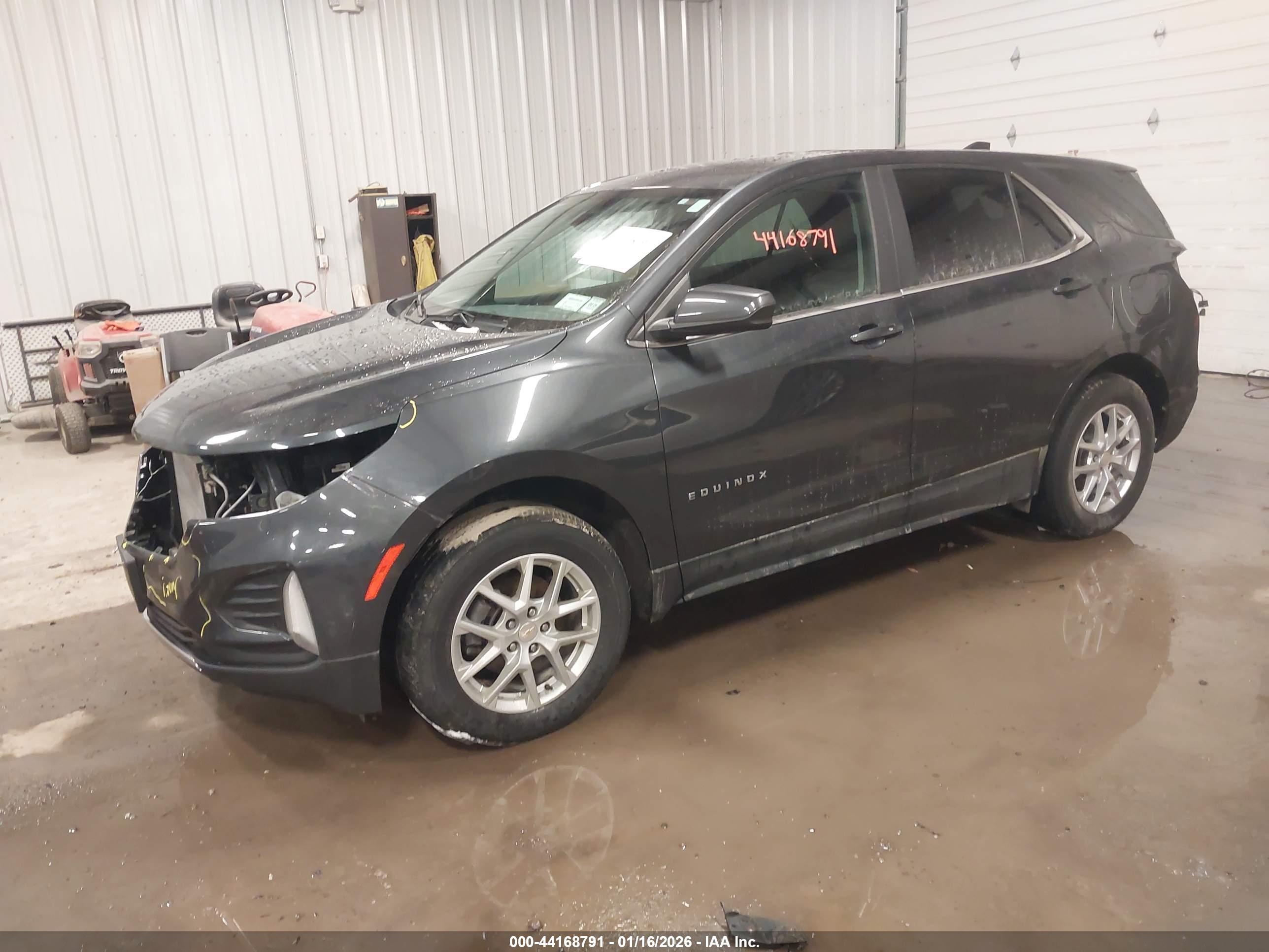 CHEVROLET EQUINOX image 2