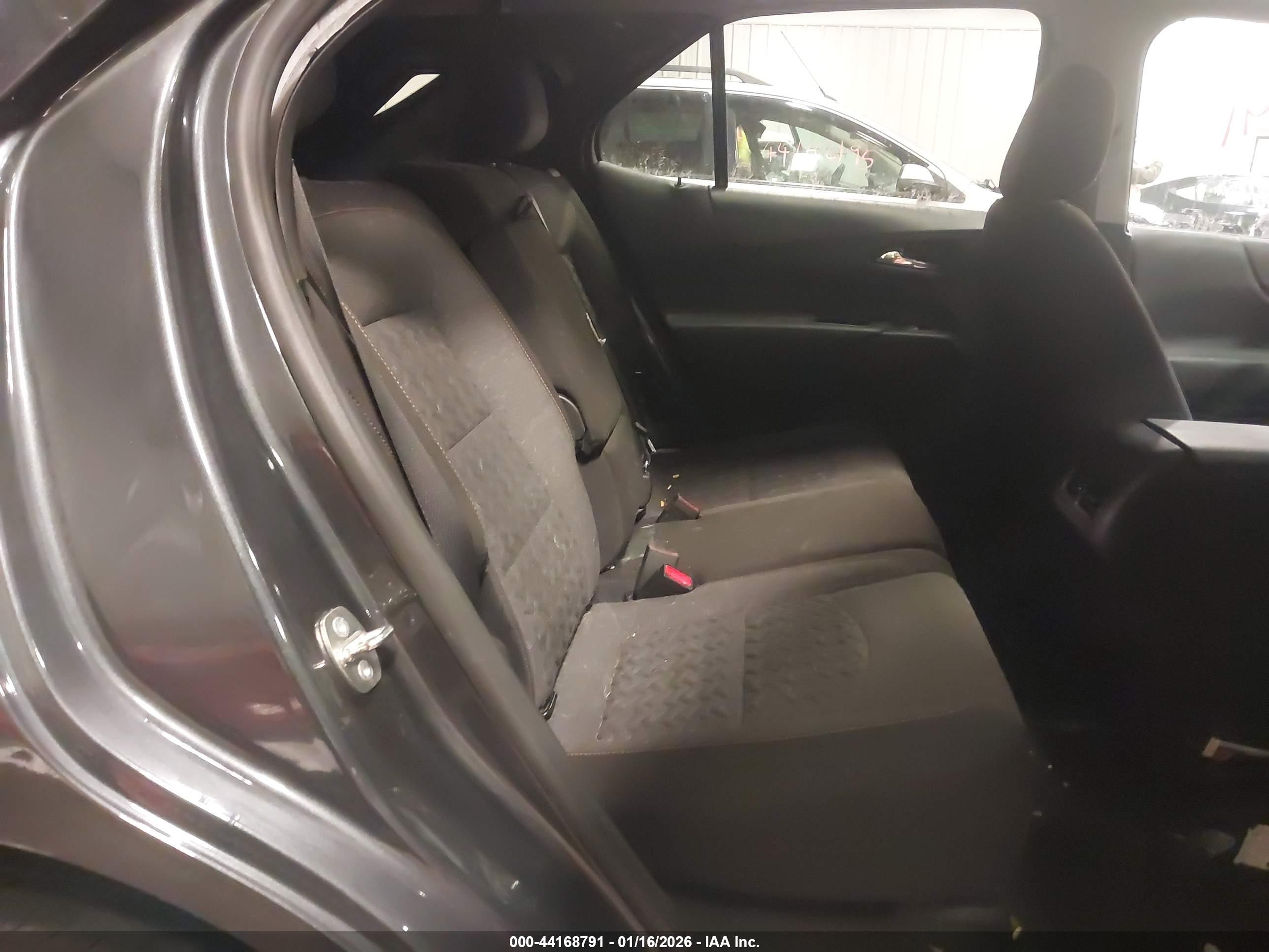 CHEVROLET EQUINOX image 8