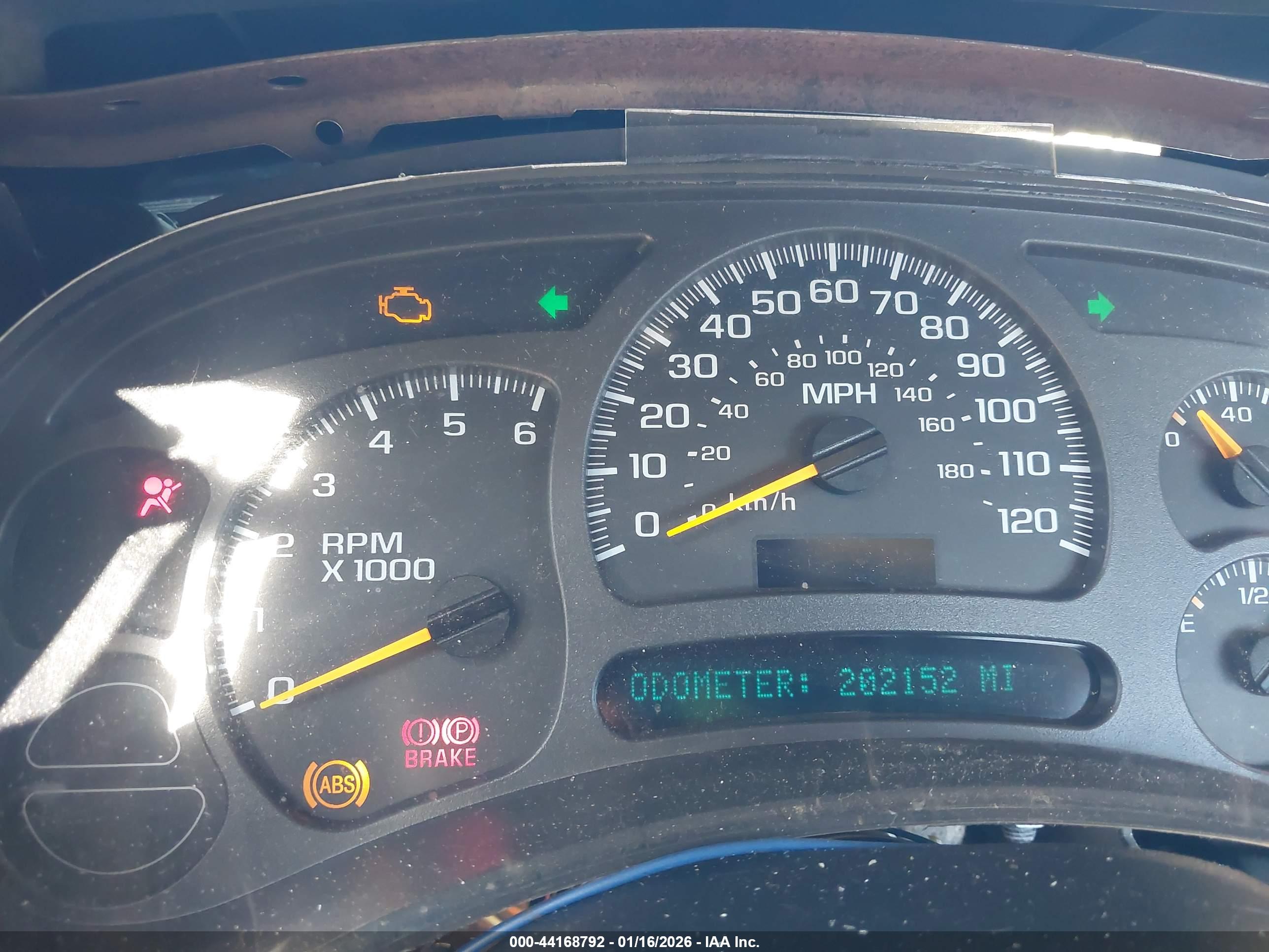 CHEVROLET SILVERADO image 7