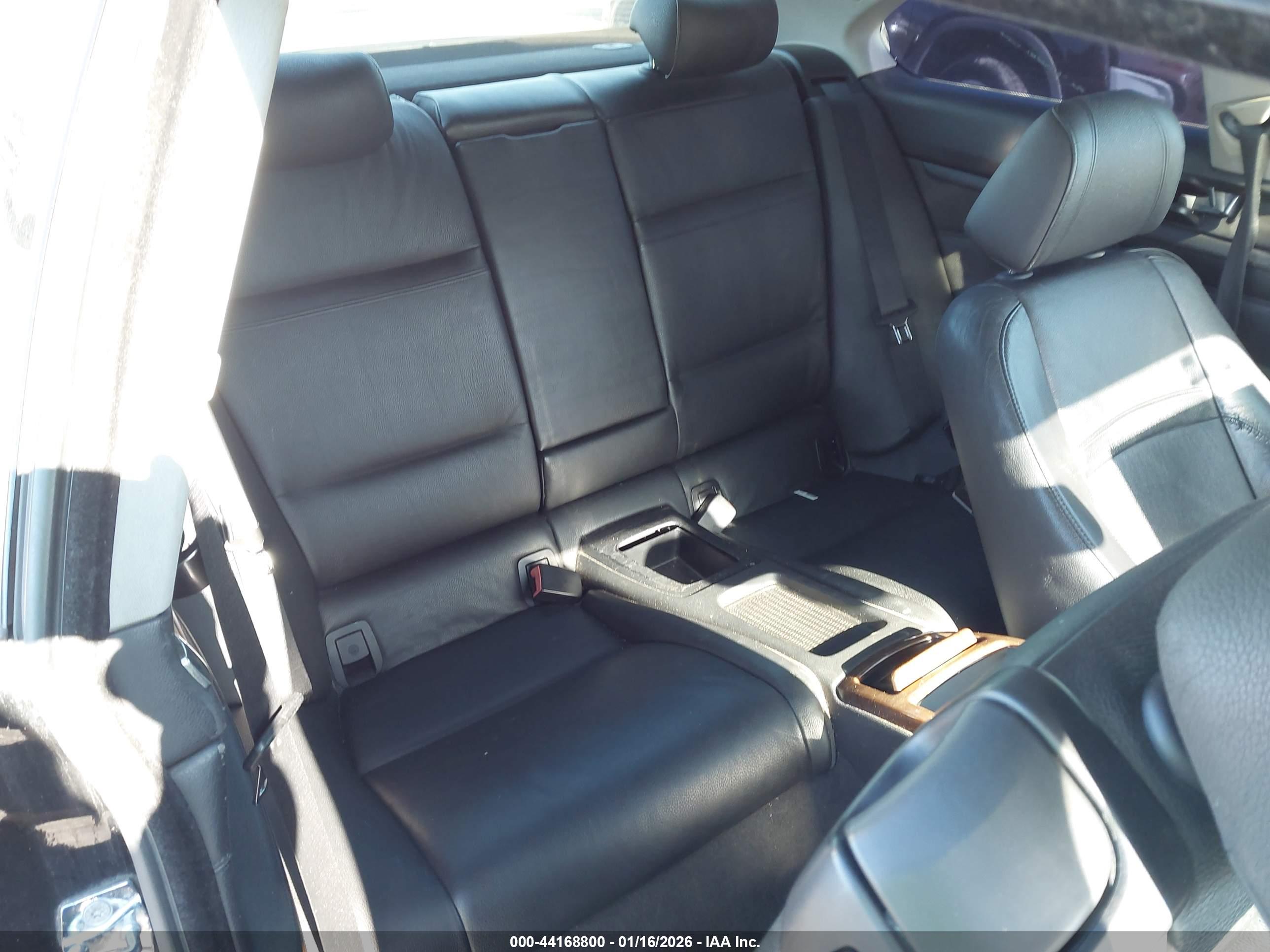 BMW 335I image 8