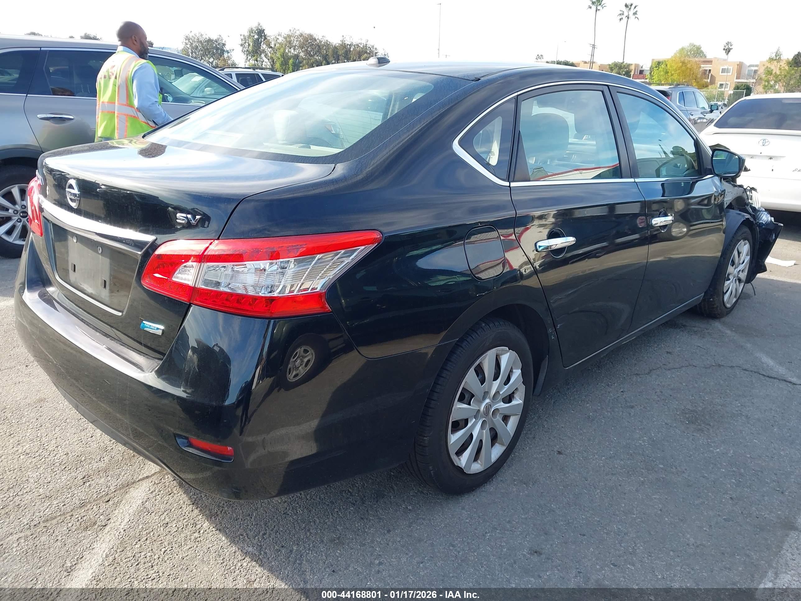 NISSAN SENTRA image 4