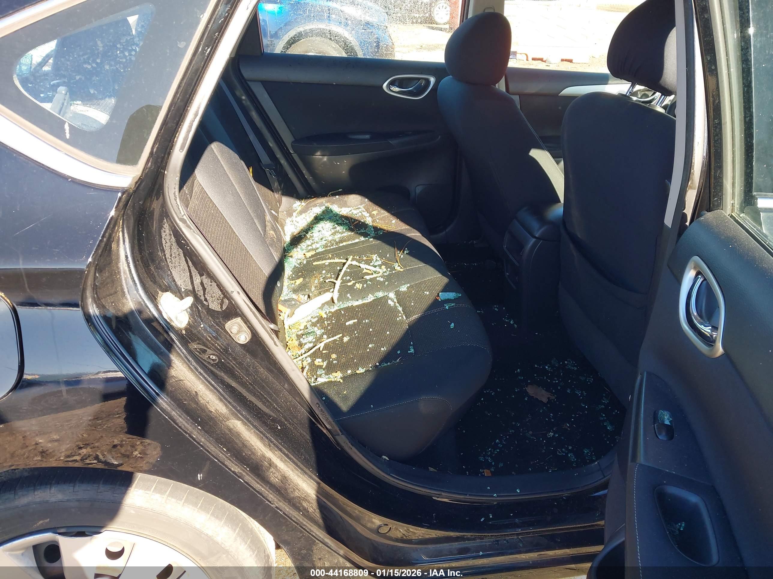 NISSAN SENTRA image 8