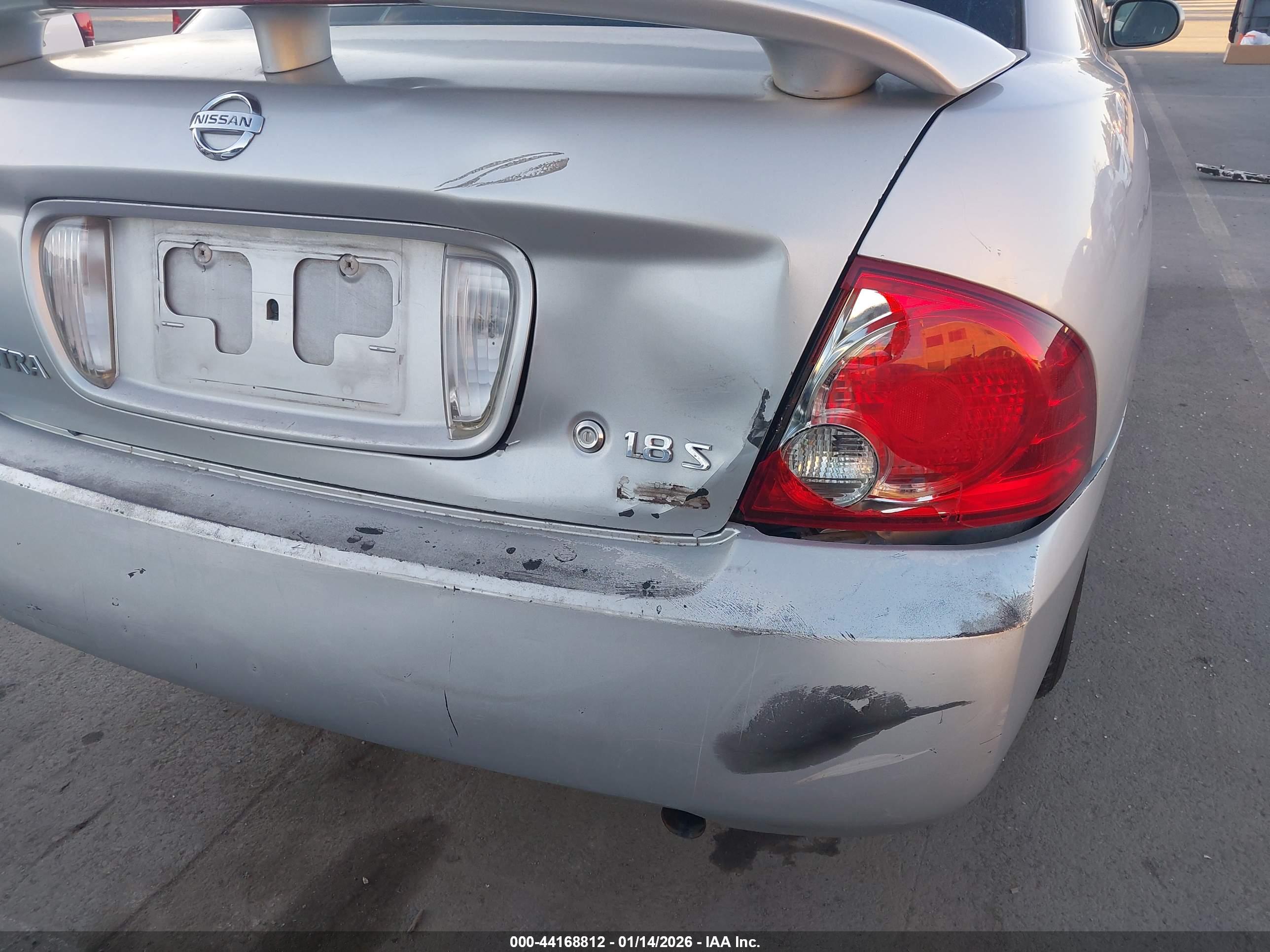 NISSAN SENTRA image 6