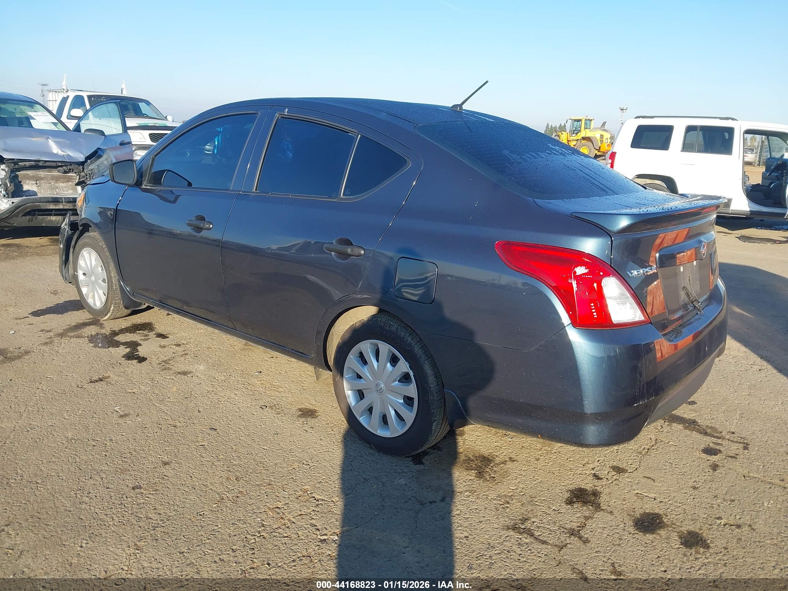NISSAN VERSA image 3