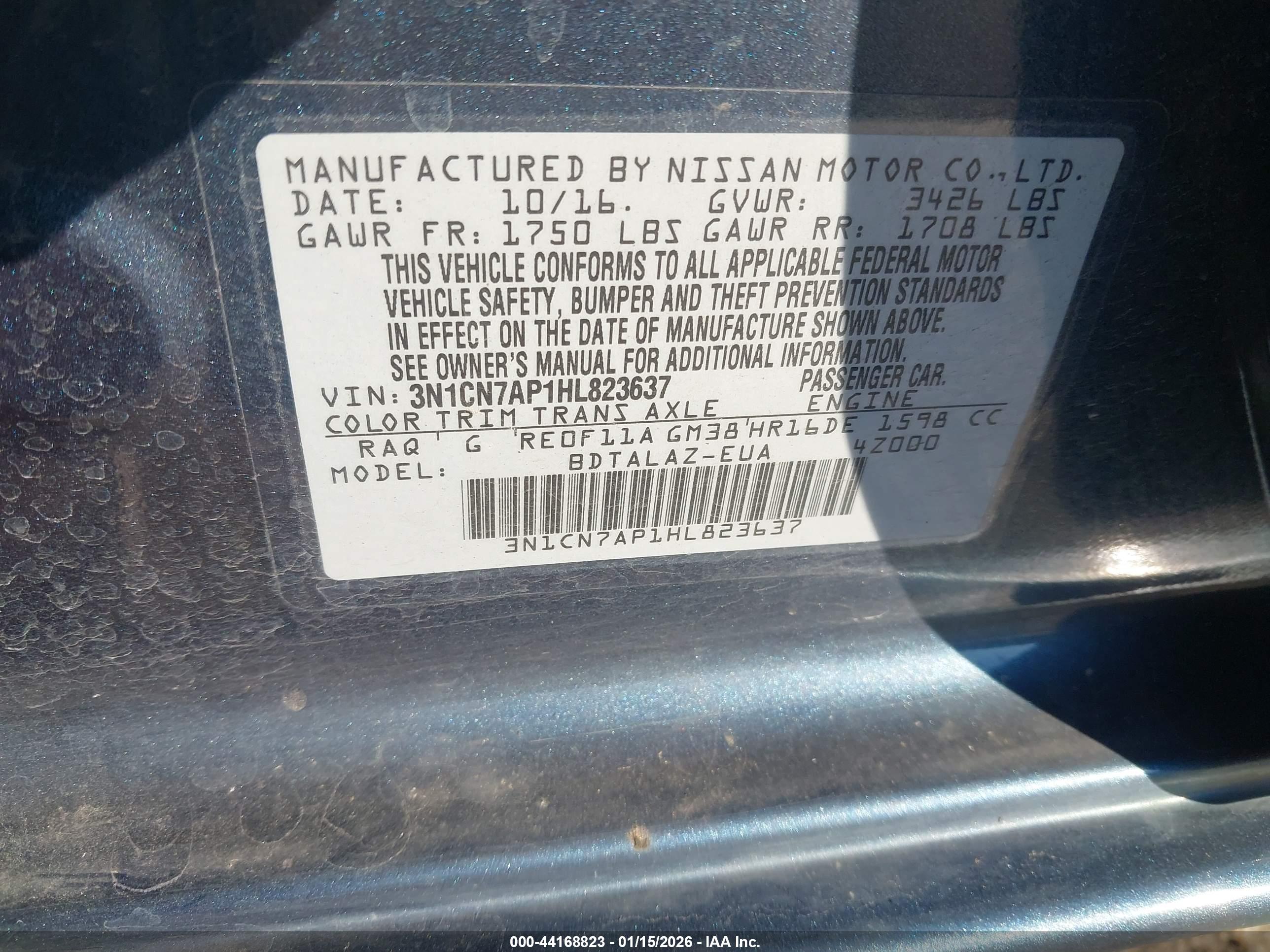 NISSAN VERSA image 9